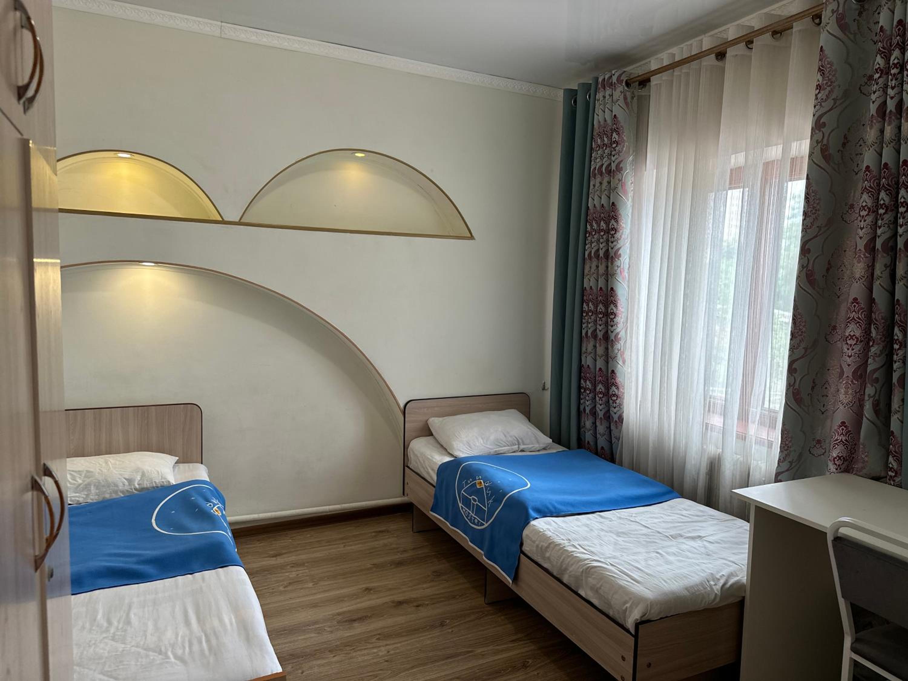 Tunduk Hostel