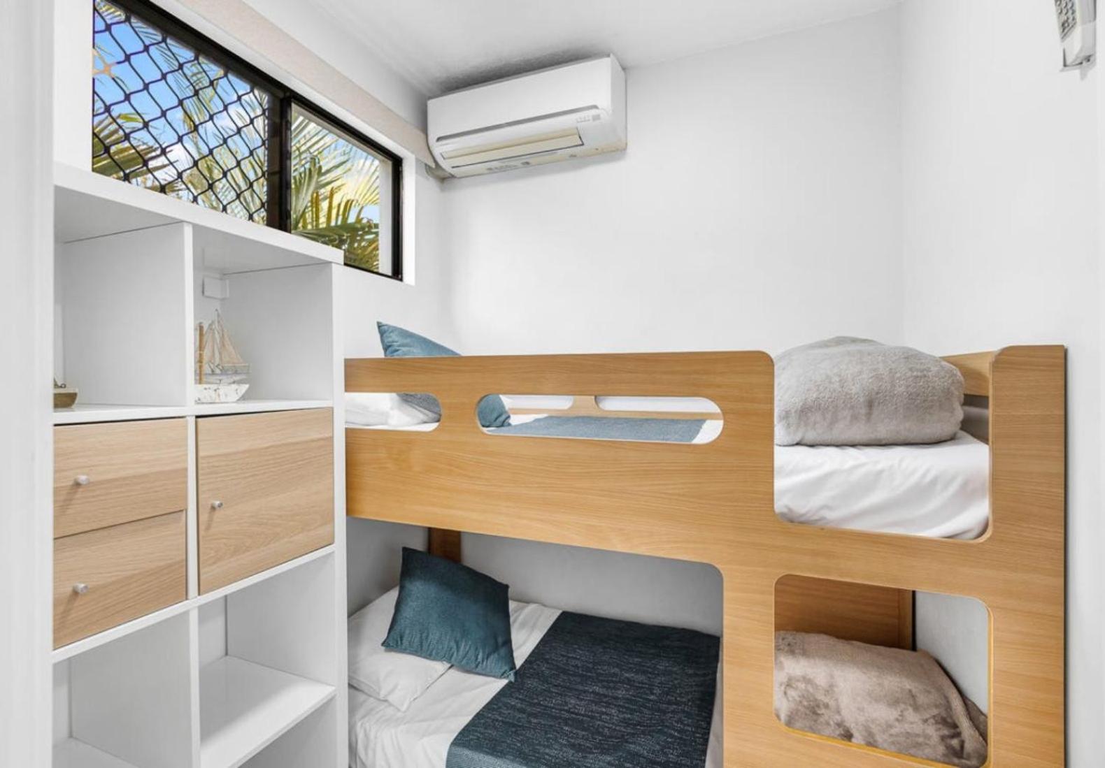 Mooloolab Beach Paradise 2 bedroom Unit - 350m from Beach