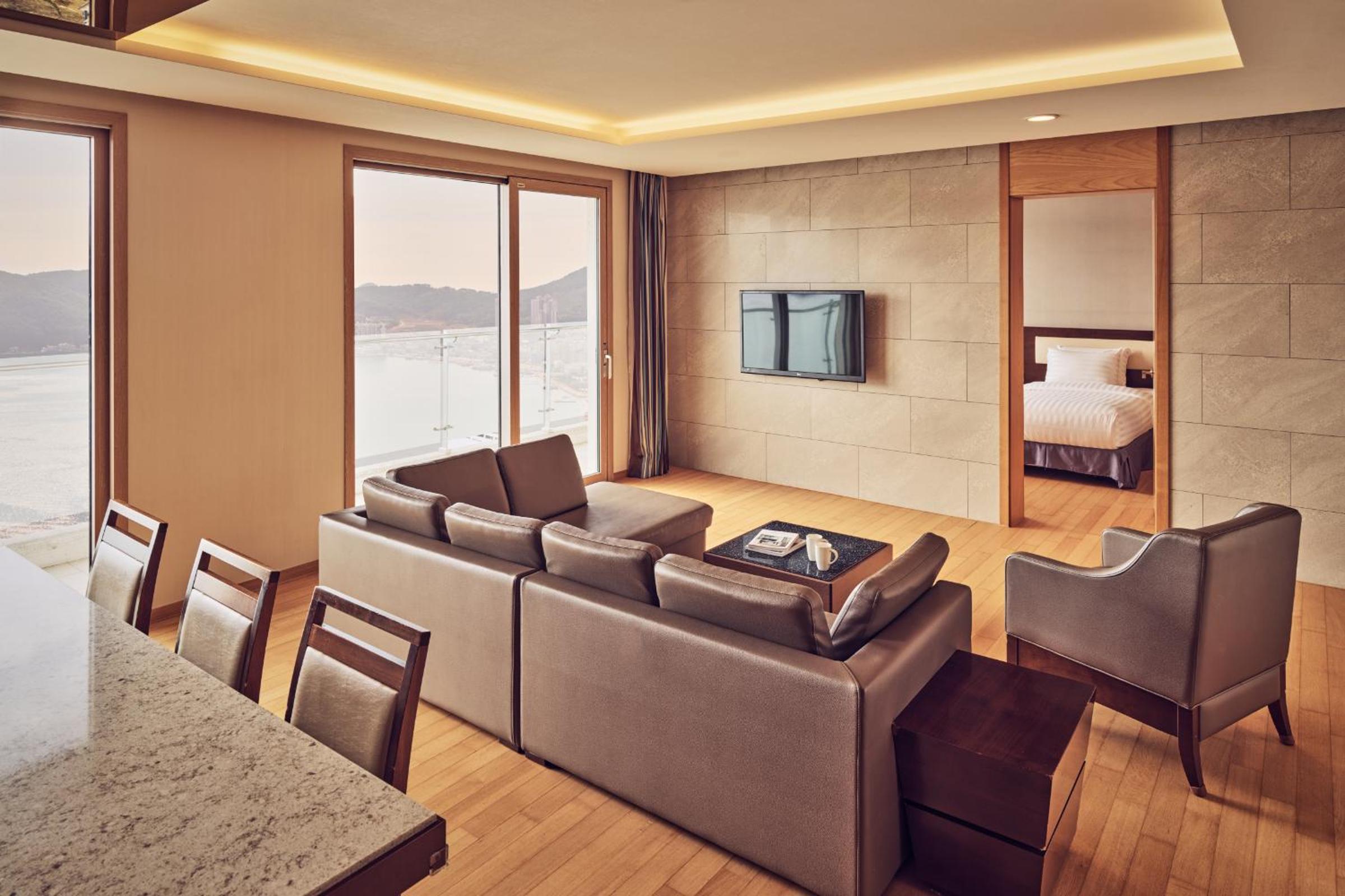 Sono Calm Geoje 27
