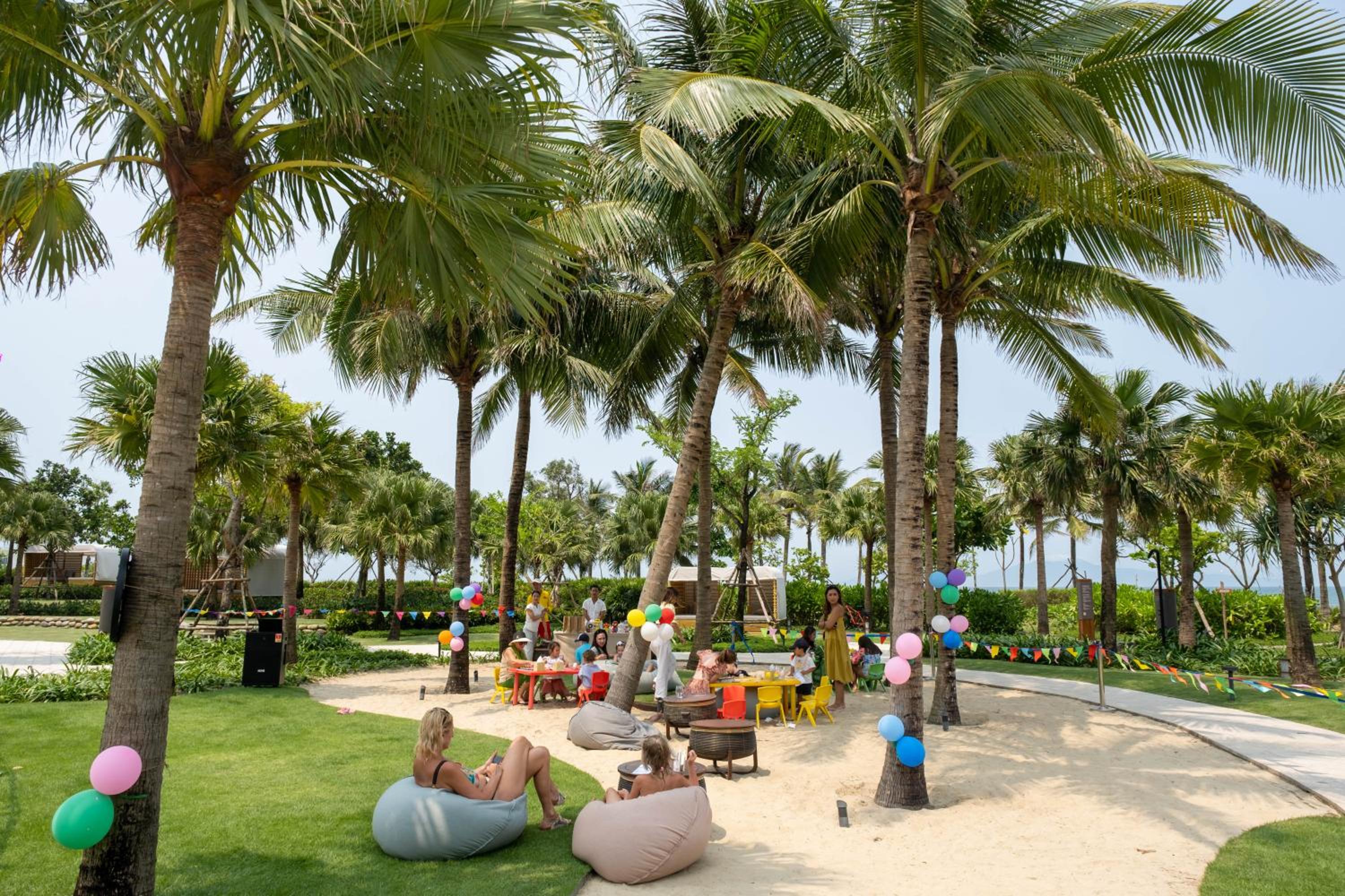 New World Hoiana Beach Resort 36