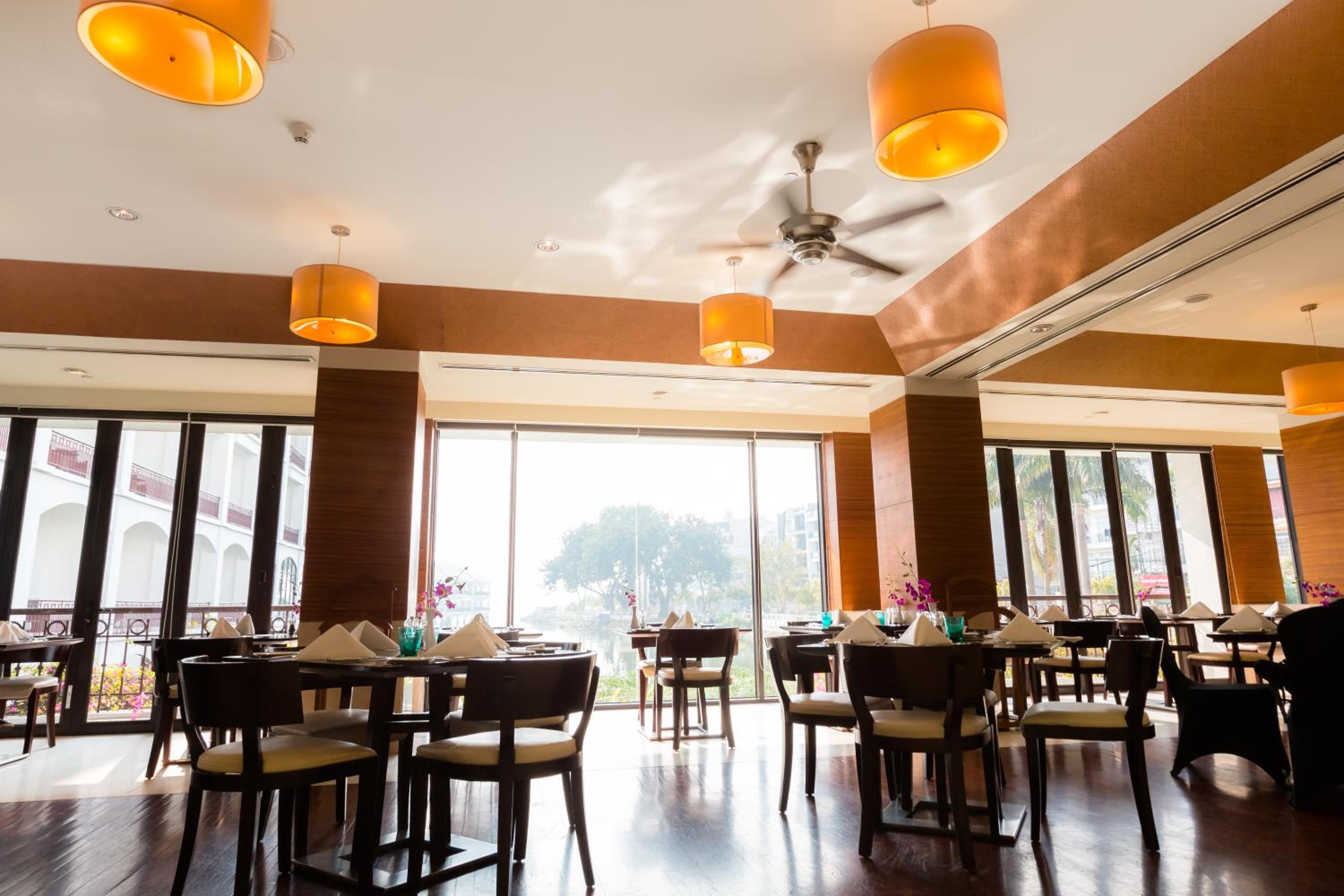 InterContinental Hanoi Westlake by IHG 125