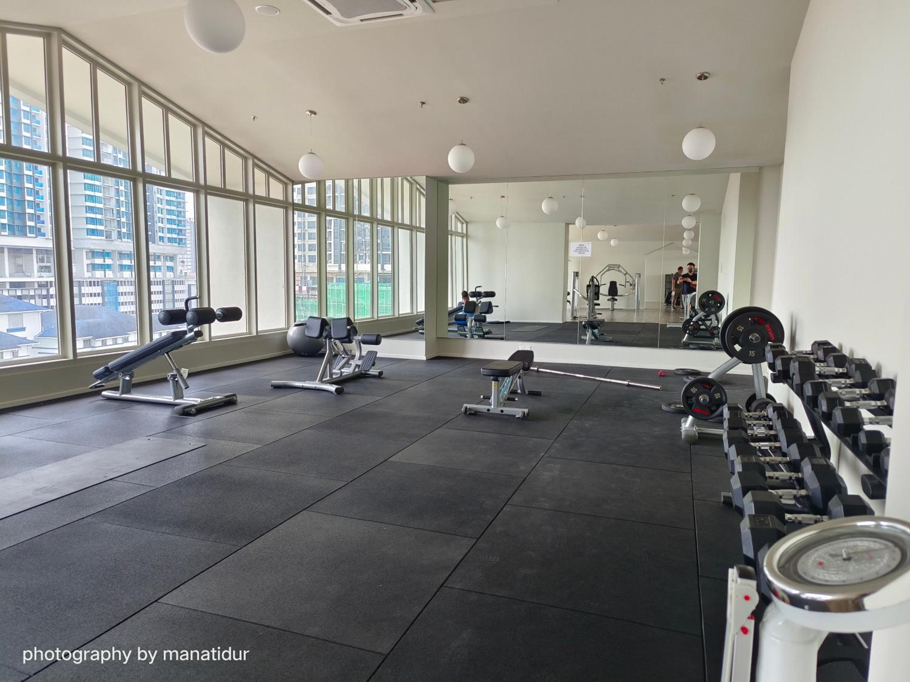 UNA Serviced Apartment by manatidur