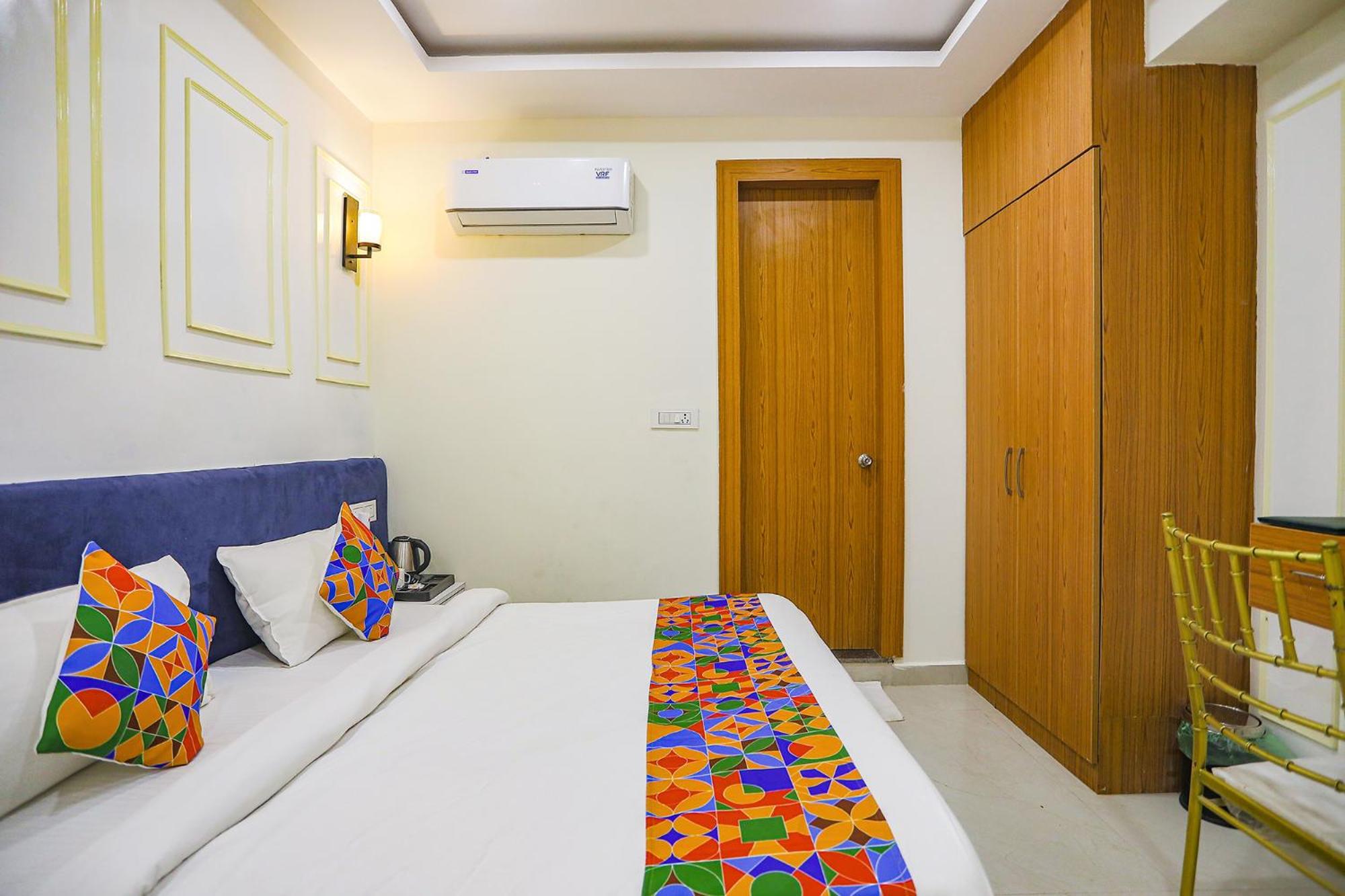 FabHotel Cosmos - Property Image 7