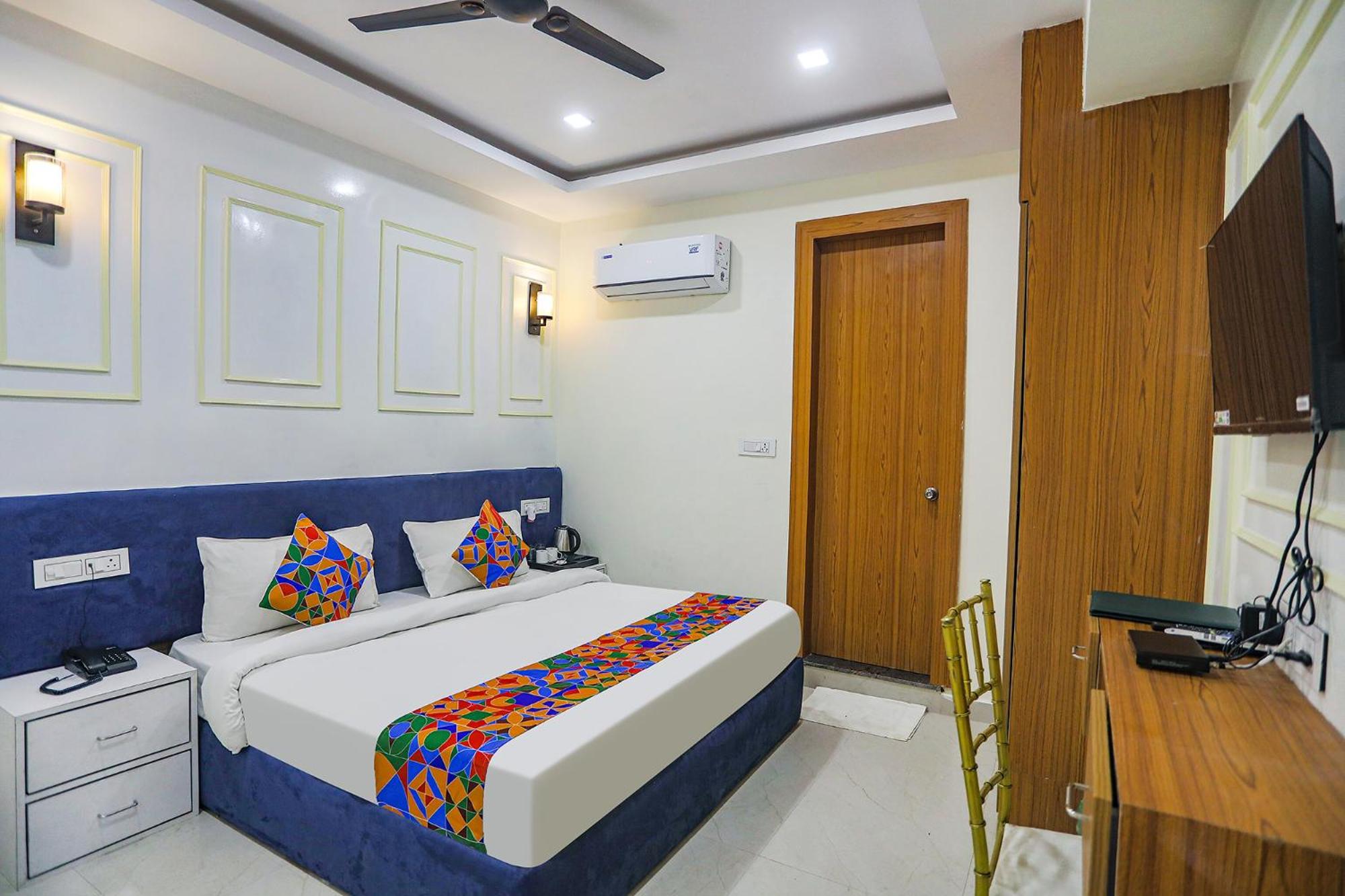 FabHotel Cosmos - Property Image 3