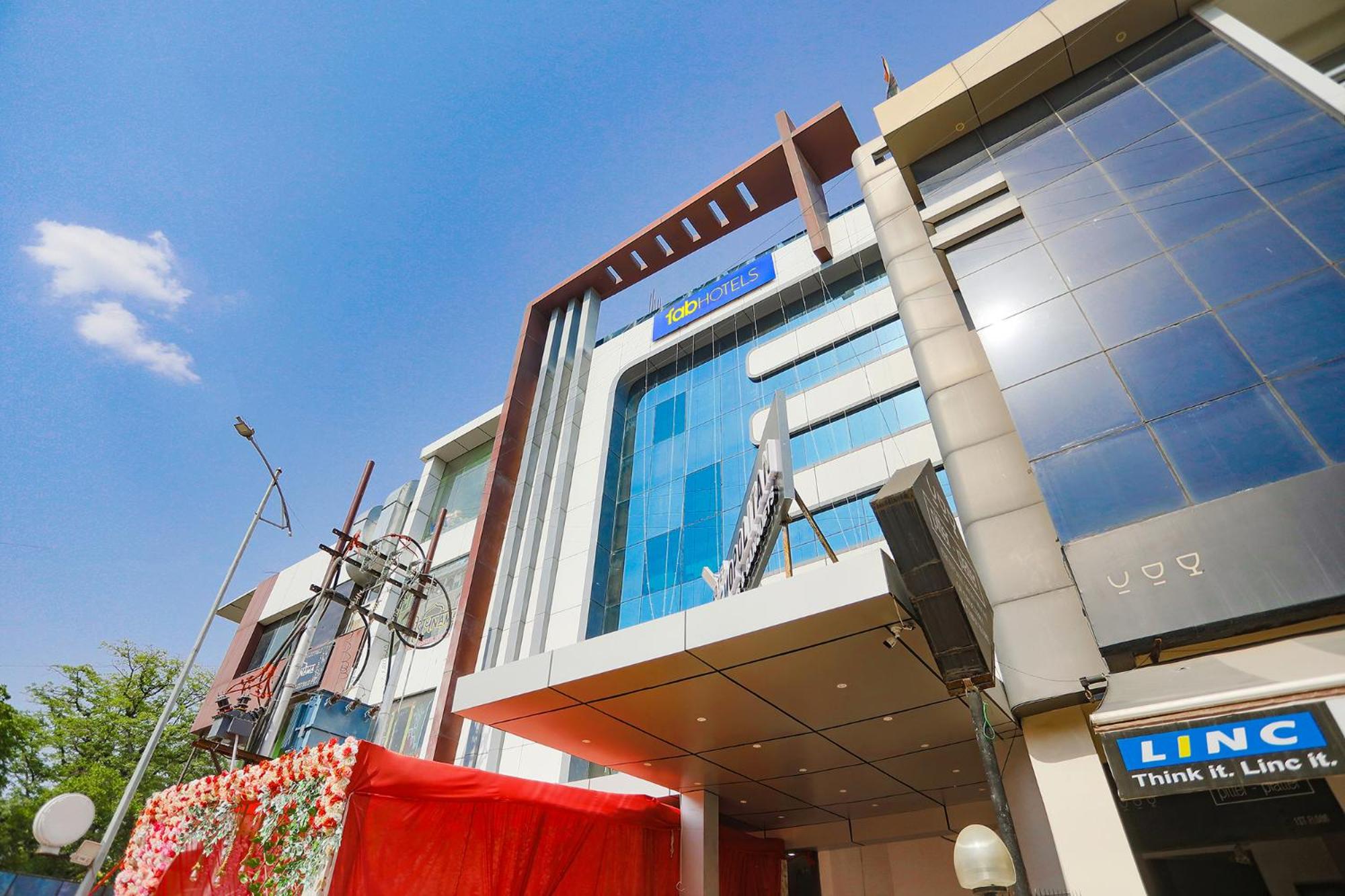 Allahabad Vacations - FabHotel Cosmos - Property Image 1