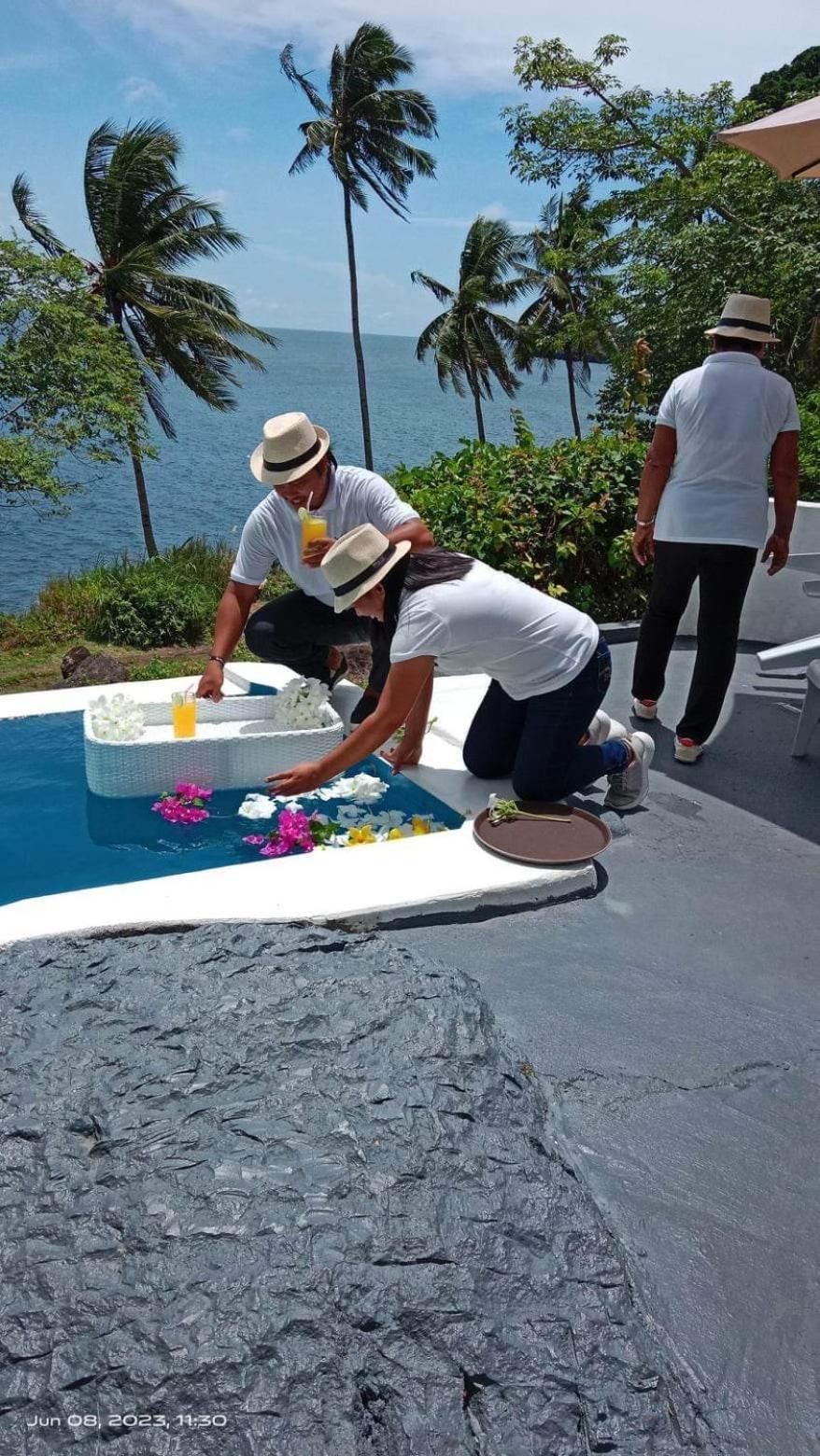 Bintana Sa Paraiso