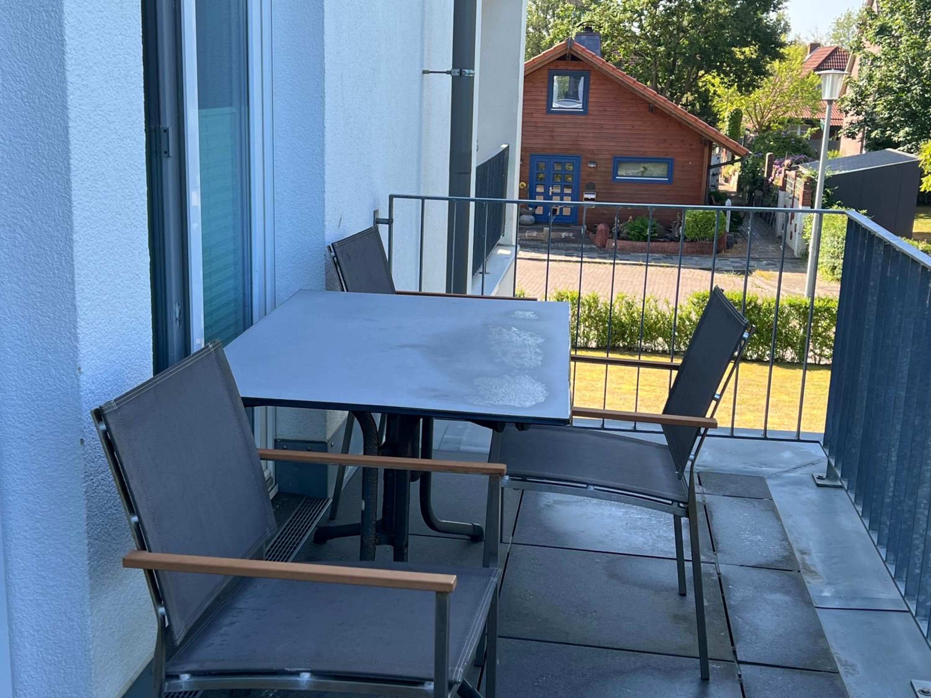 Strandvogt - wunderschöne Ferienwohnung mit Parkettboden und Sonnenbalkon view 4