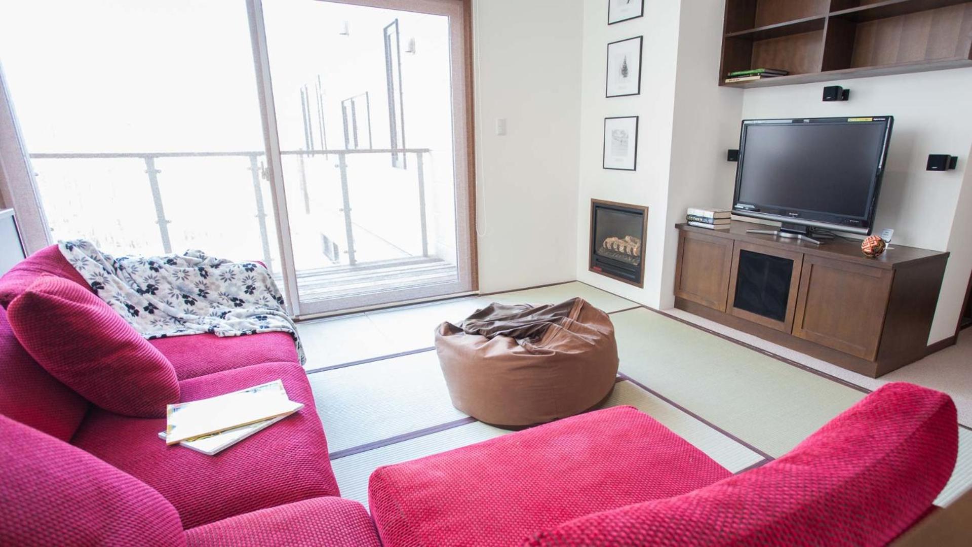 Toshokan Townhouse