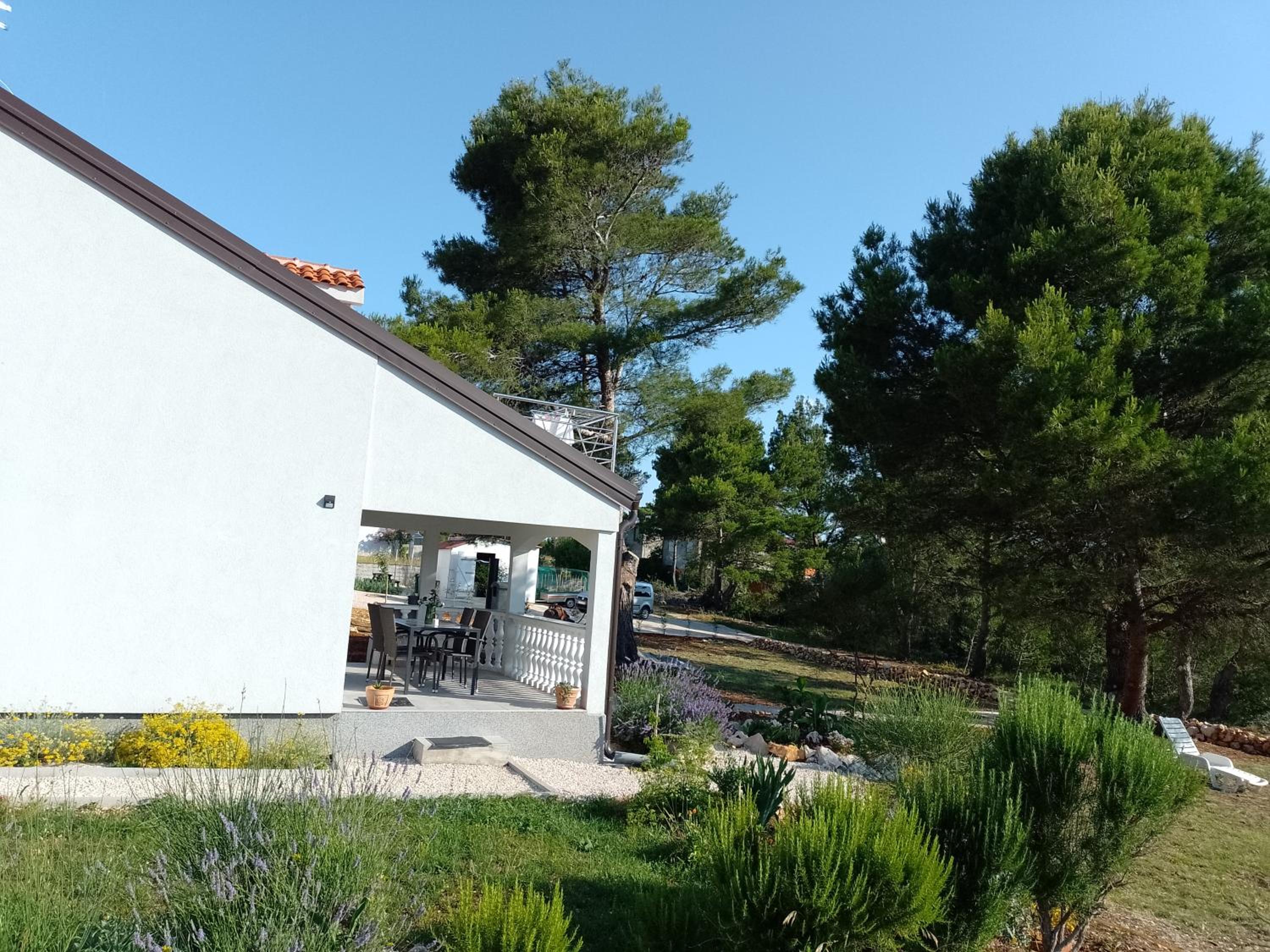 APARTMAN BILI GALEB view 3