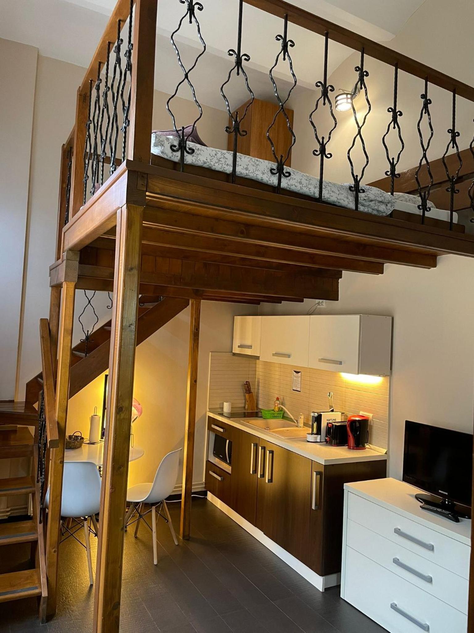 Select City Center Apartments