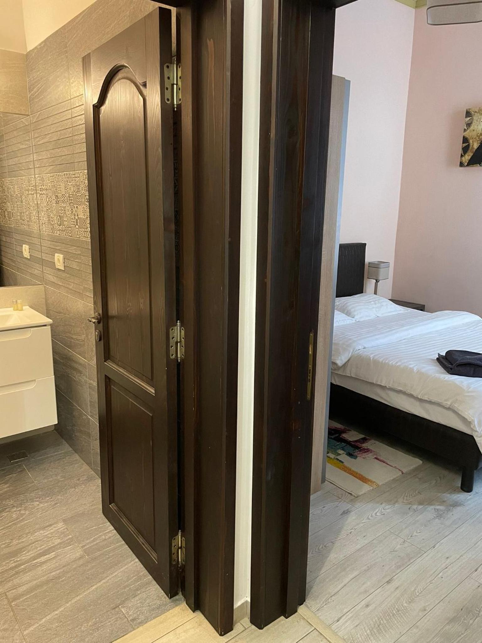 Select City Center Apartments