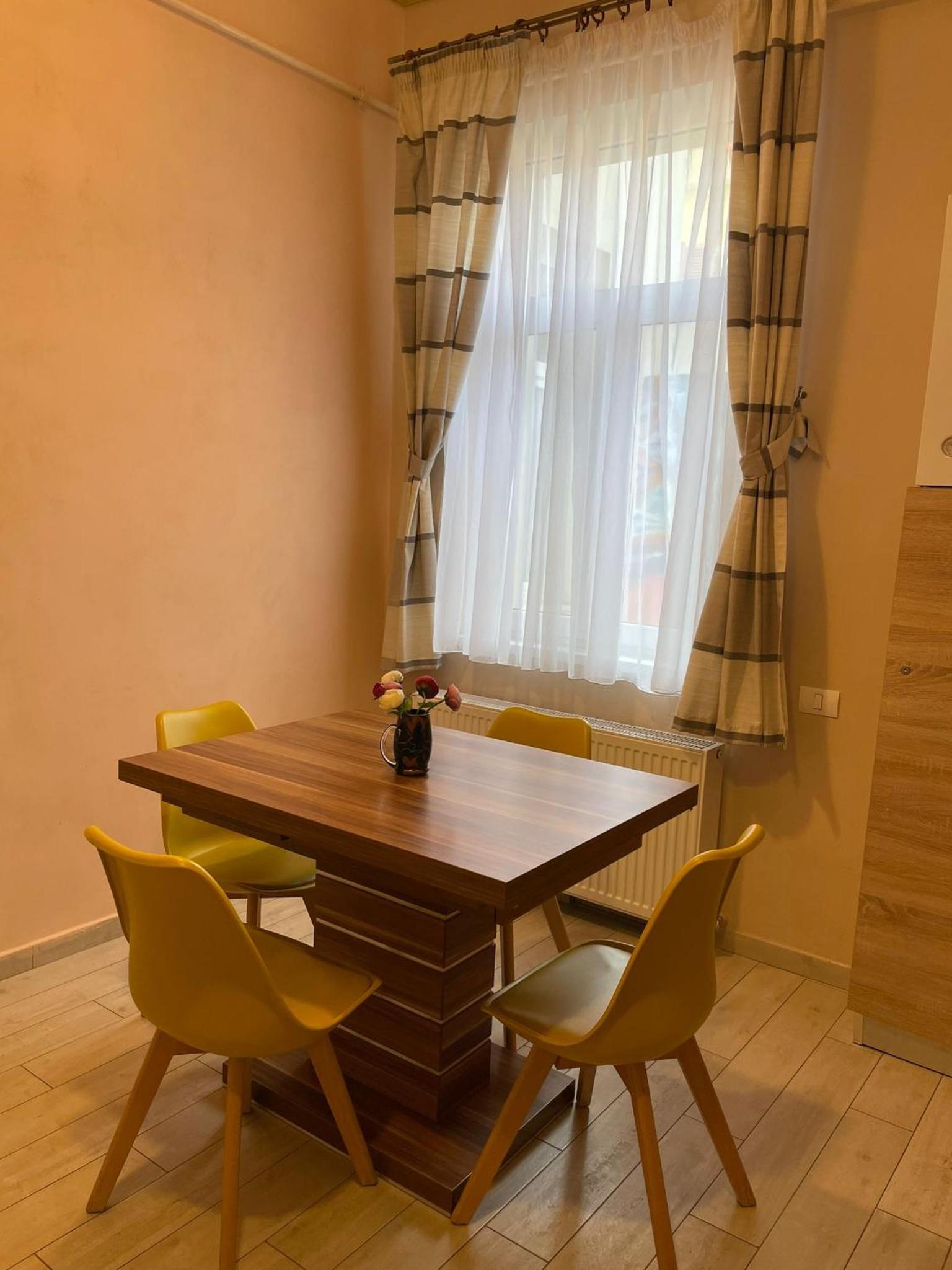 Select City Center Apartments