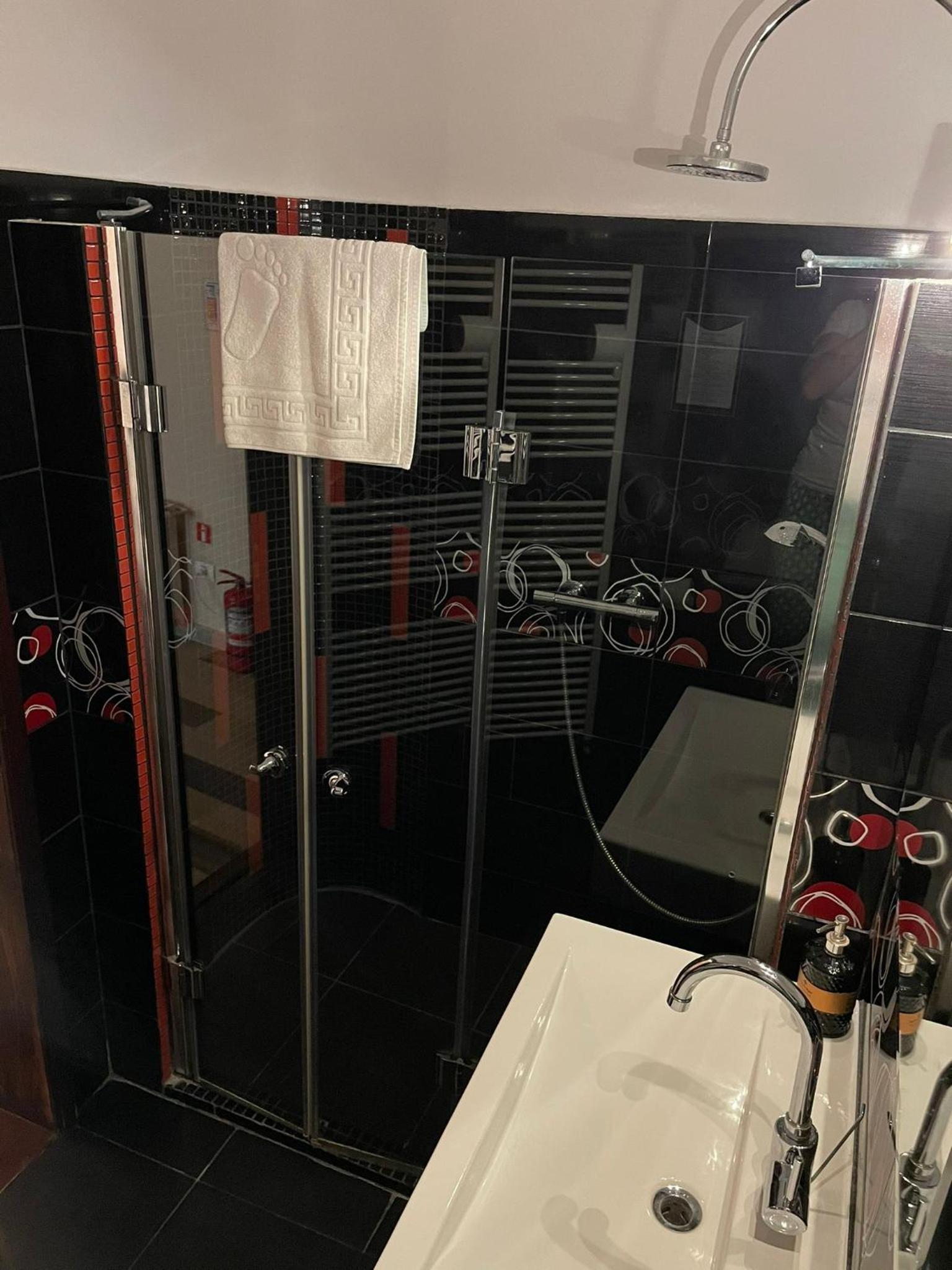 Select City Center Apartments