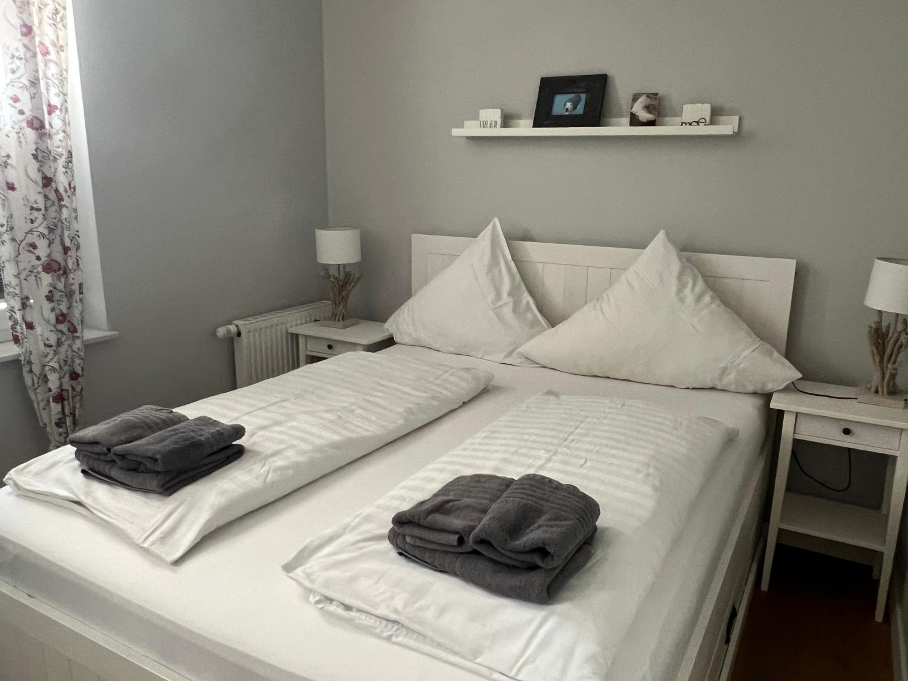 Strandvogt - wunderschöne Ferienwohnung mit Parkettboden und Sonnenbalkon view 2