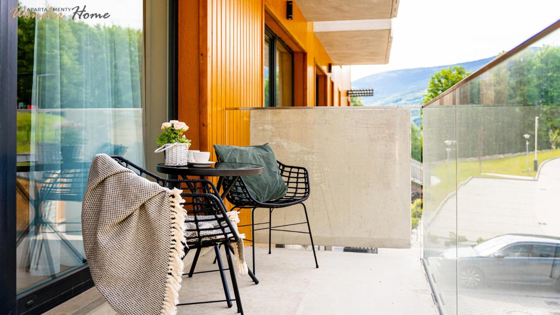 Wonder Home - Apartamenty Hillside tuż przy stoku, sklep, plac zabaw i zewnętrzna siłownia na terenie kompleksu
