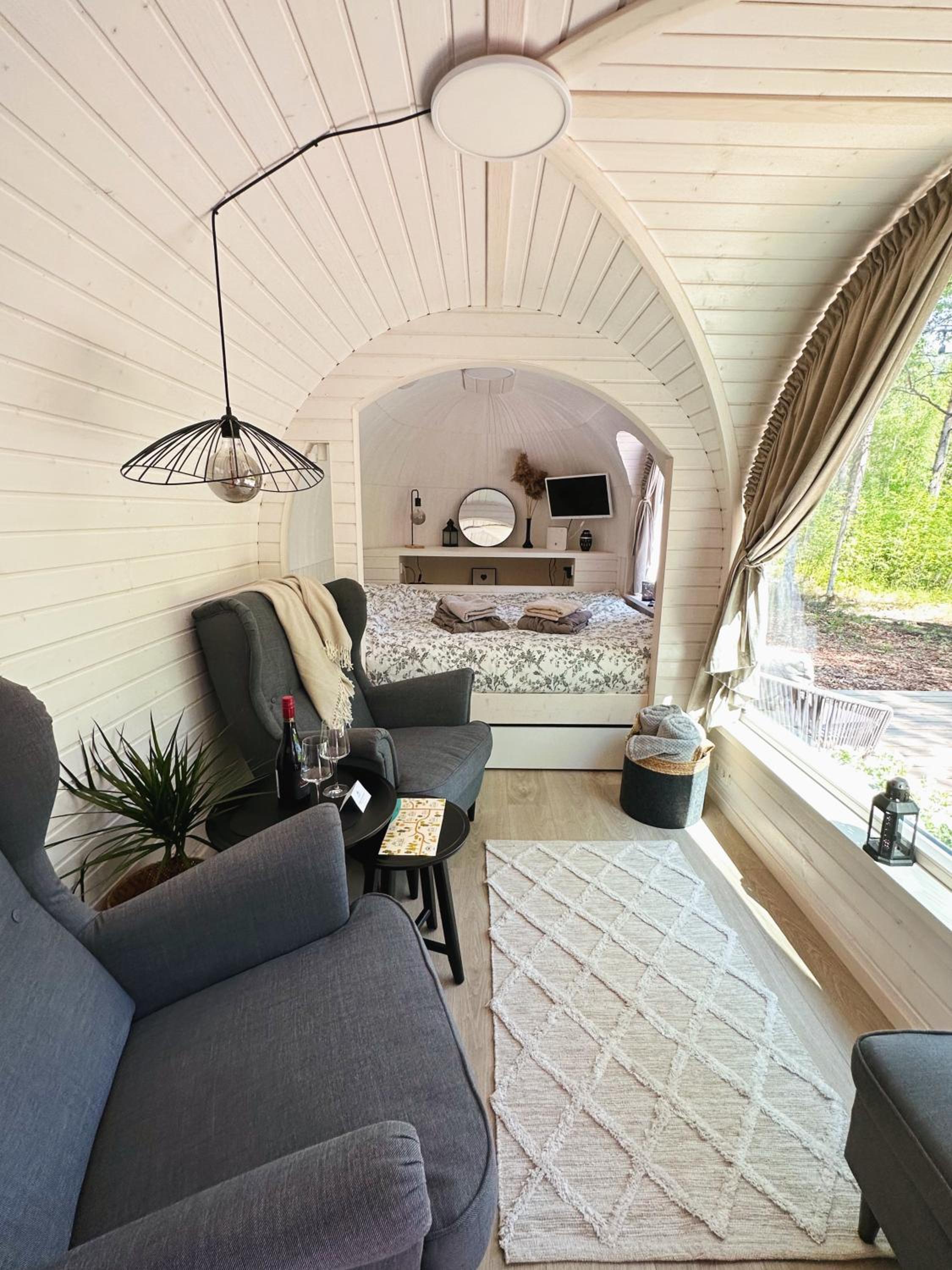 Pedaspä Igloo House and Sauna