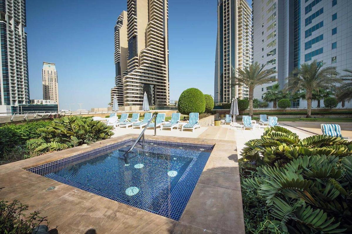 HiGuests - Luxe Apartment With Incredible Marina Views