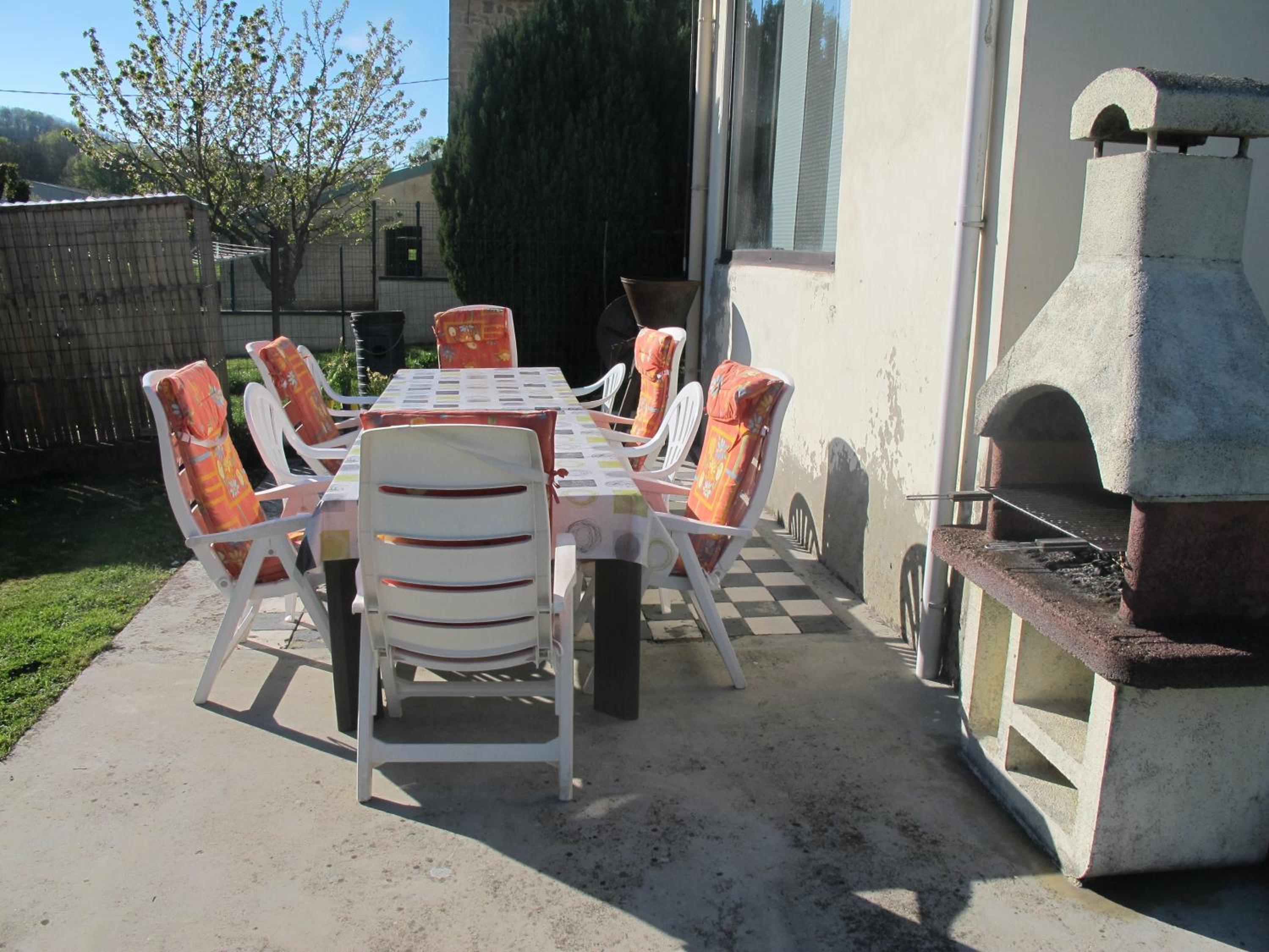 Photo 6