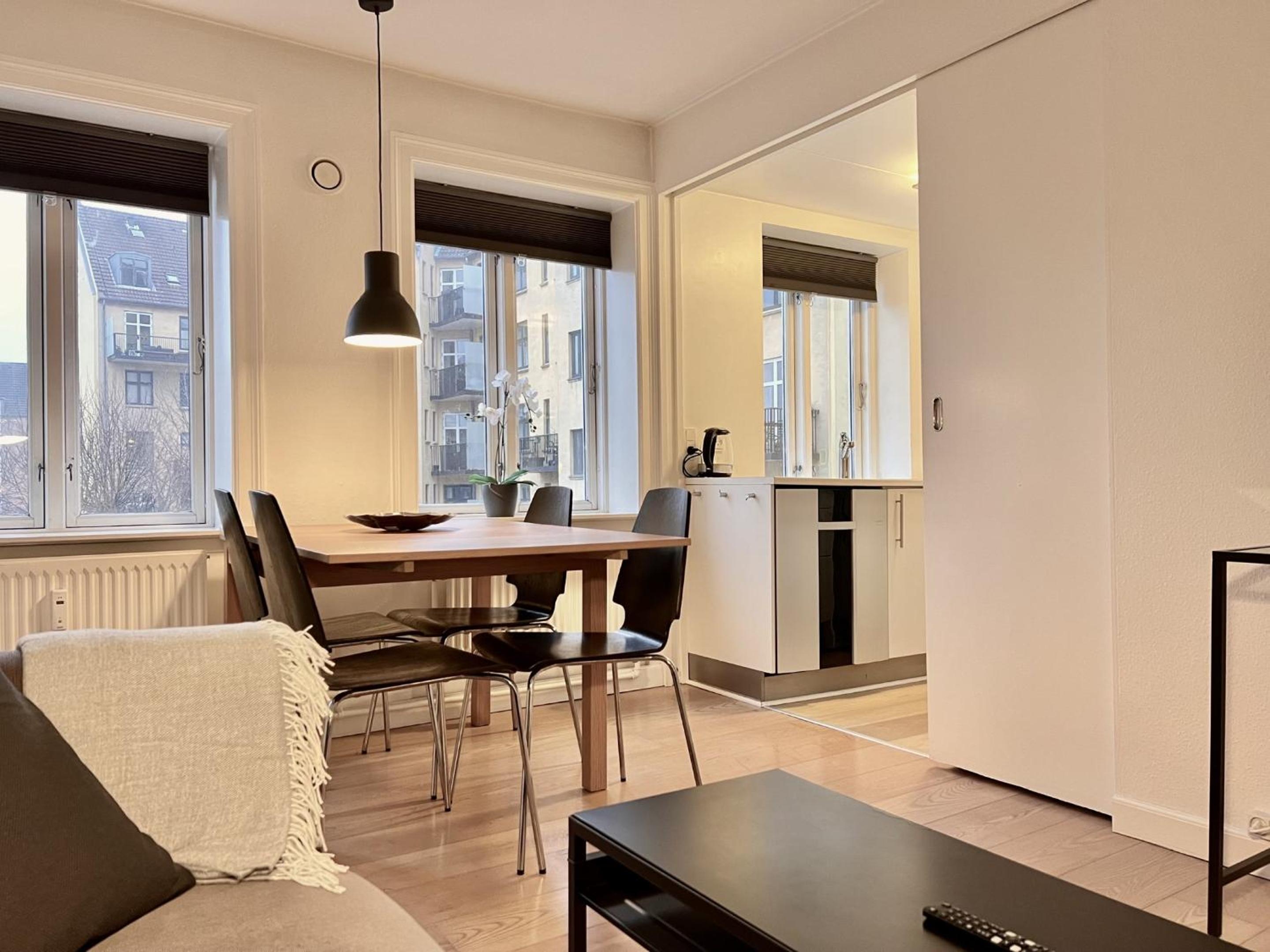 Two Bedroom Apartment In Copenhagen, Amagerbrogade 93, view 2