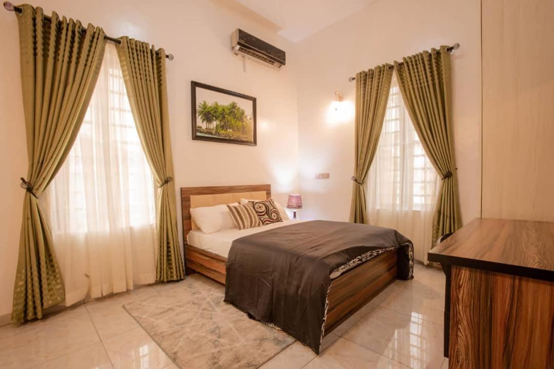 luxury 4 bedrooms apartment in lekki view 2