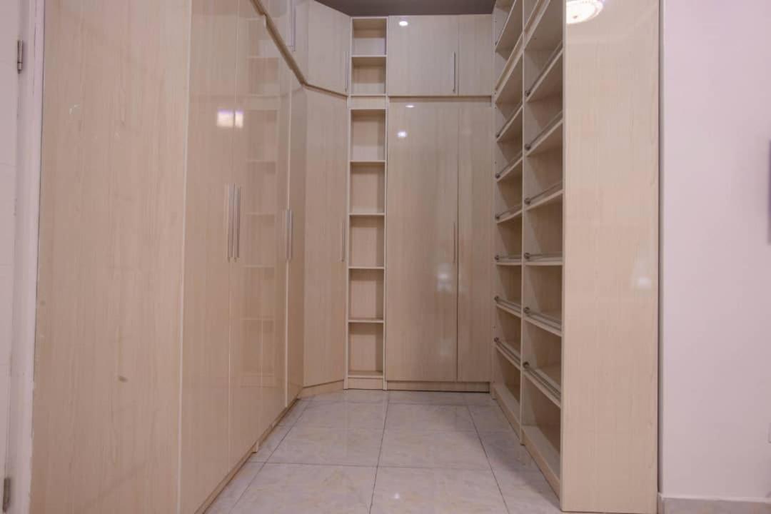luxury 4 bedrooms apartment in lekki view 4