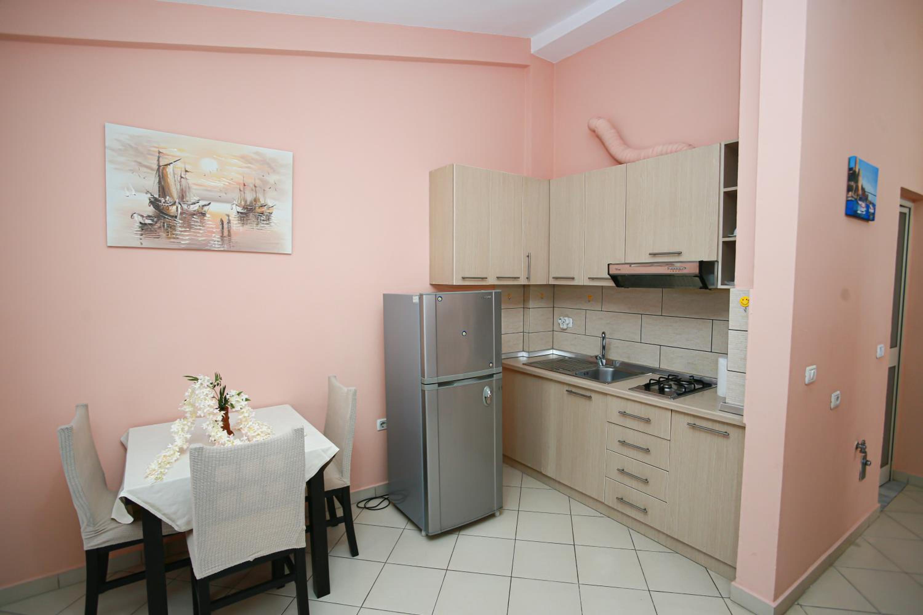 Helia's Apartments Shkembi Kavajes