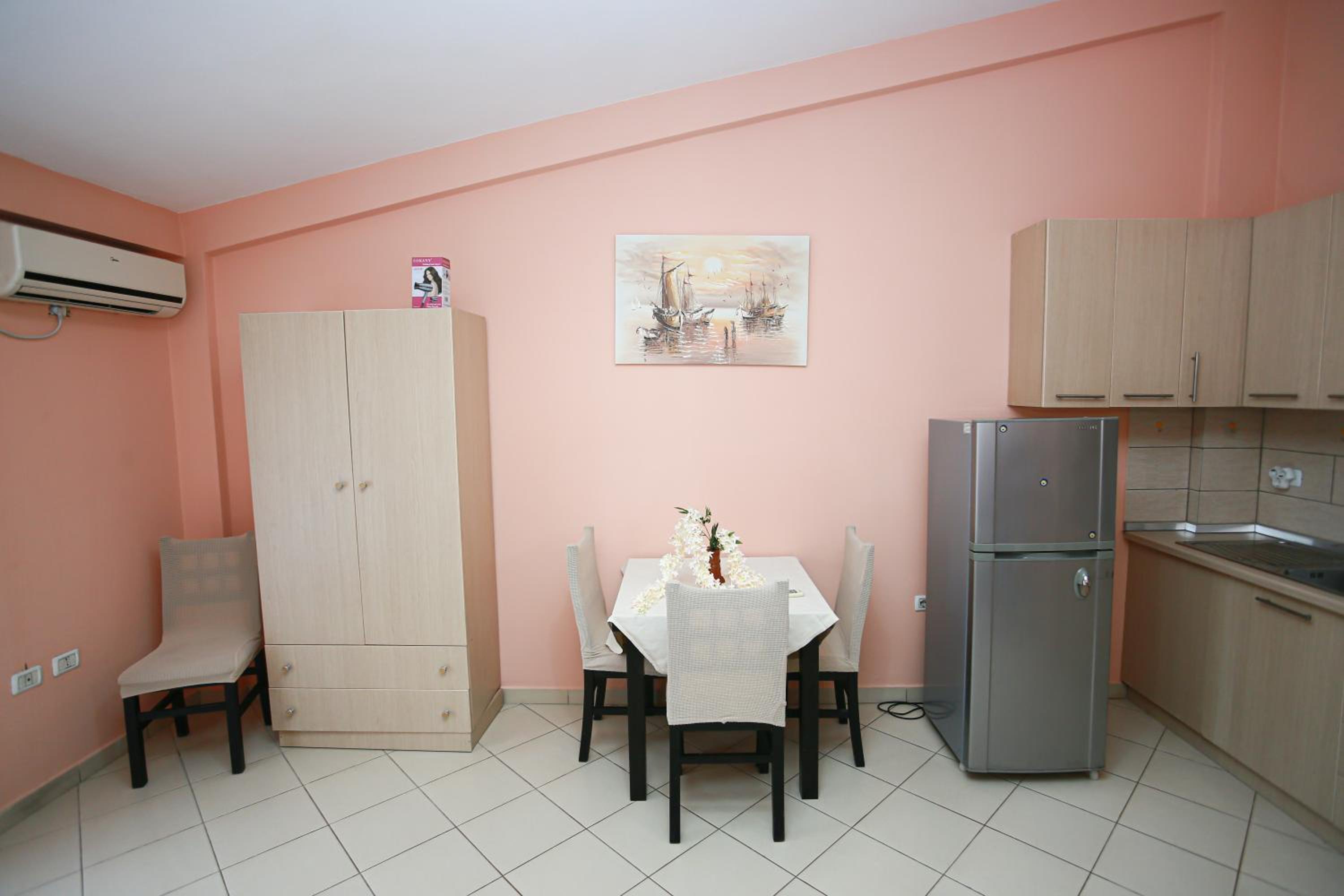 Helia's Apartments Shkembi Kavajes