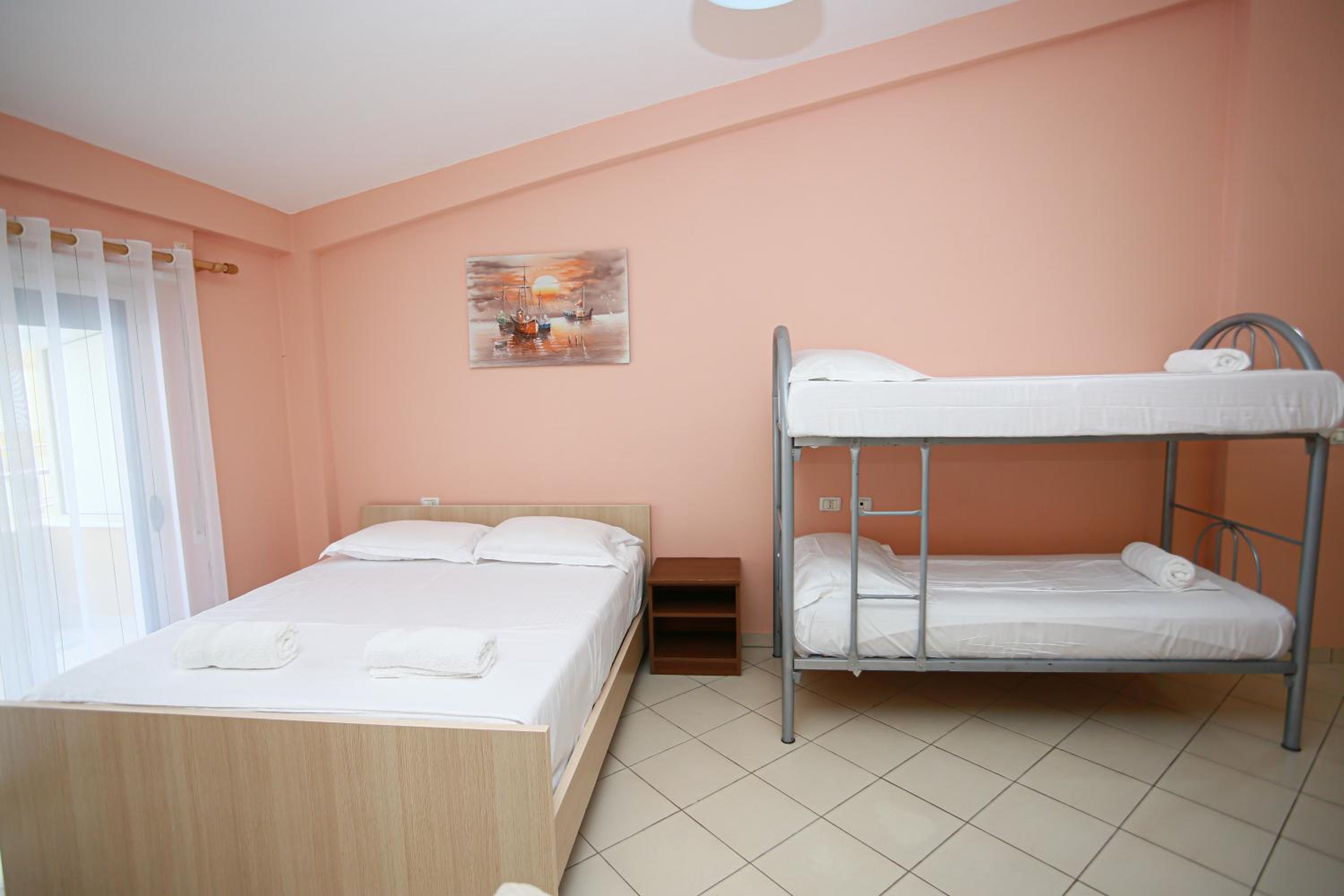 Helia's Apartments Shkembi Kavajes