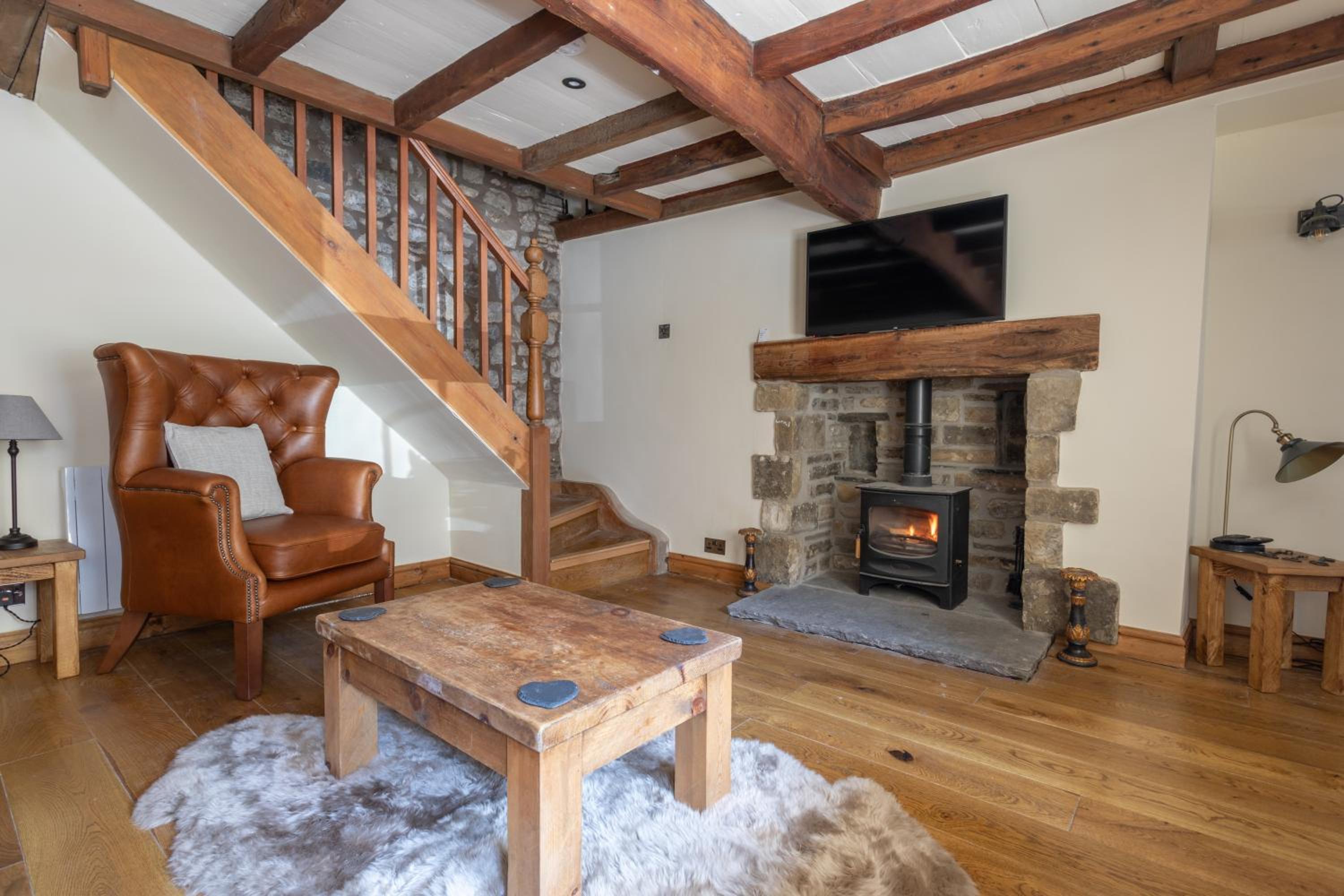 Chapel Cottage with Log Burner (Dog Friendly)