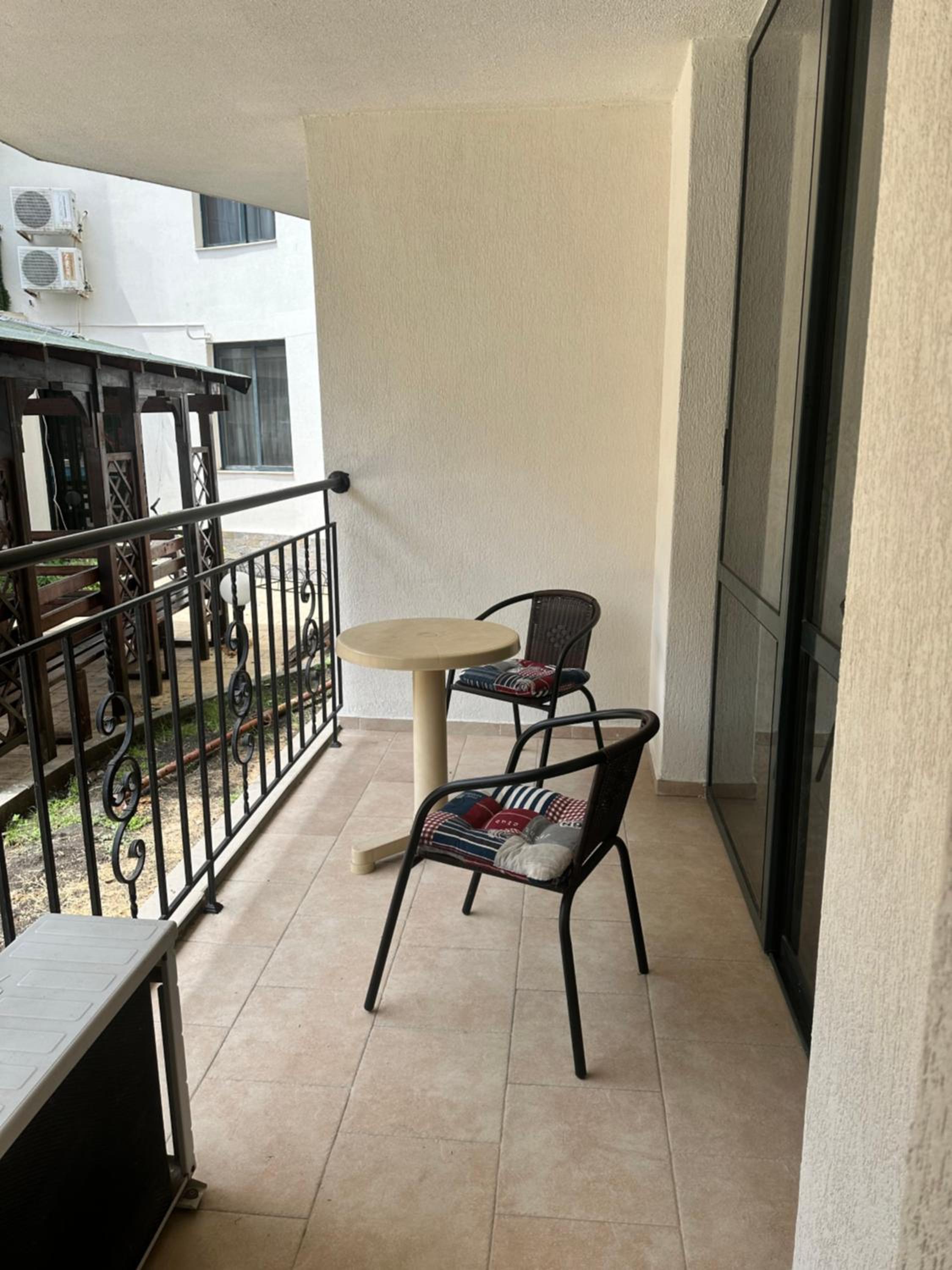 AVALON, Apartment C102