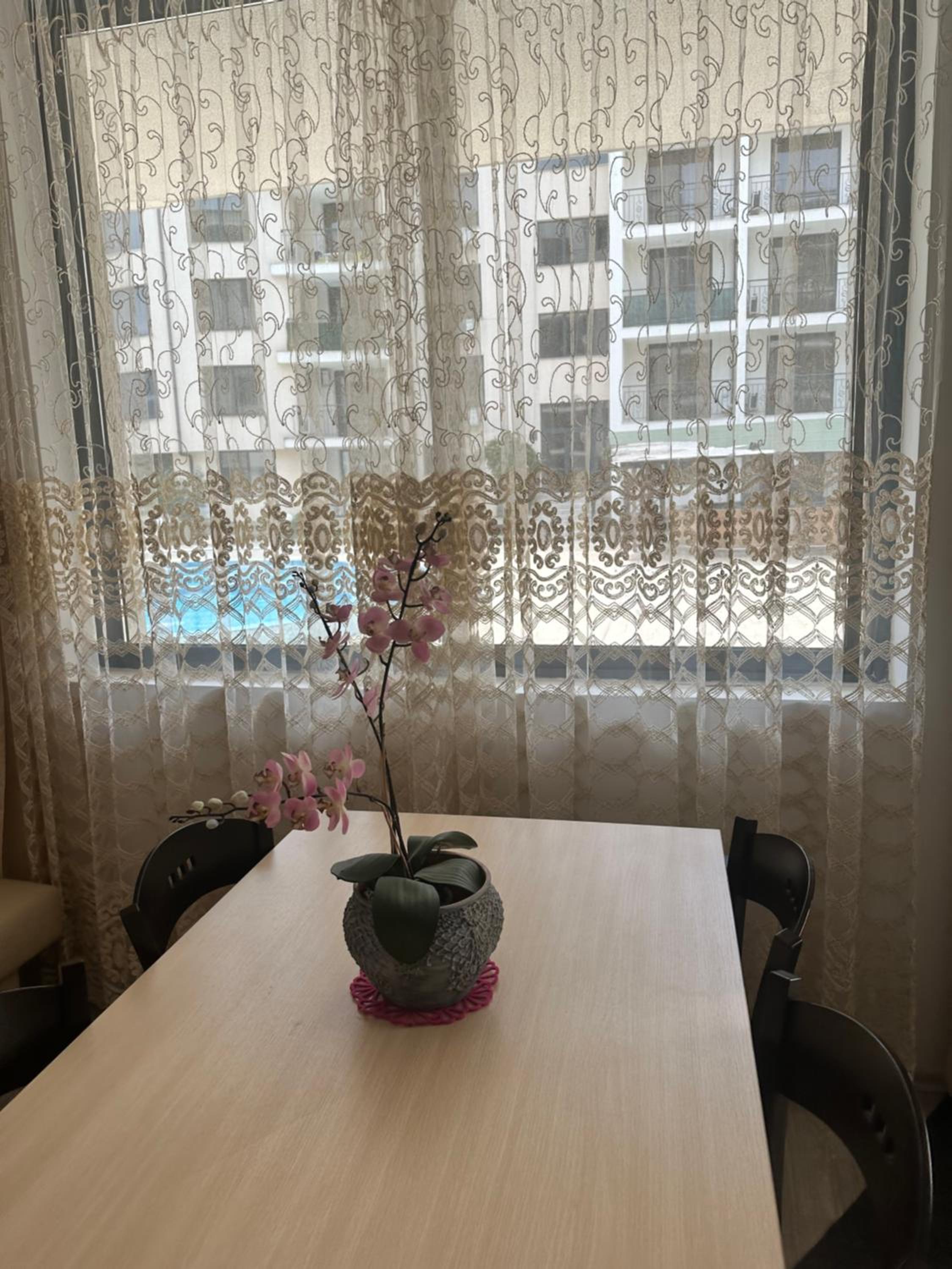 AVALON, Apartment C102