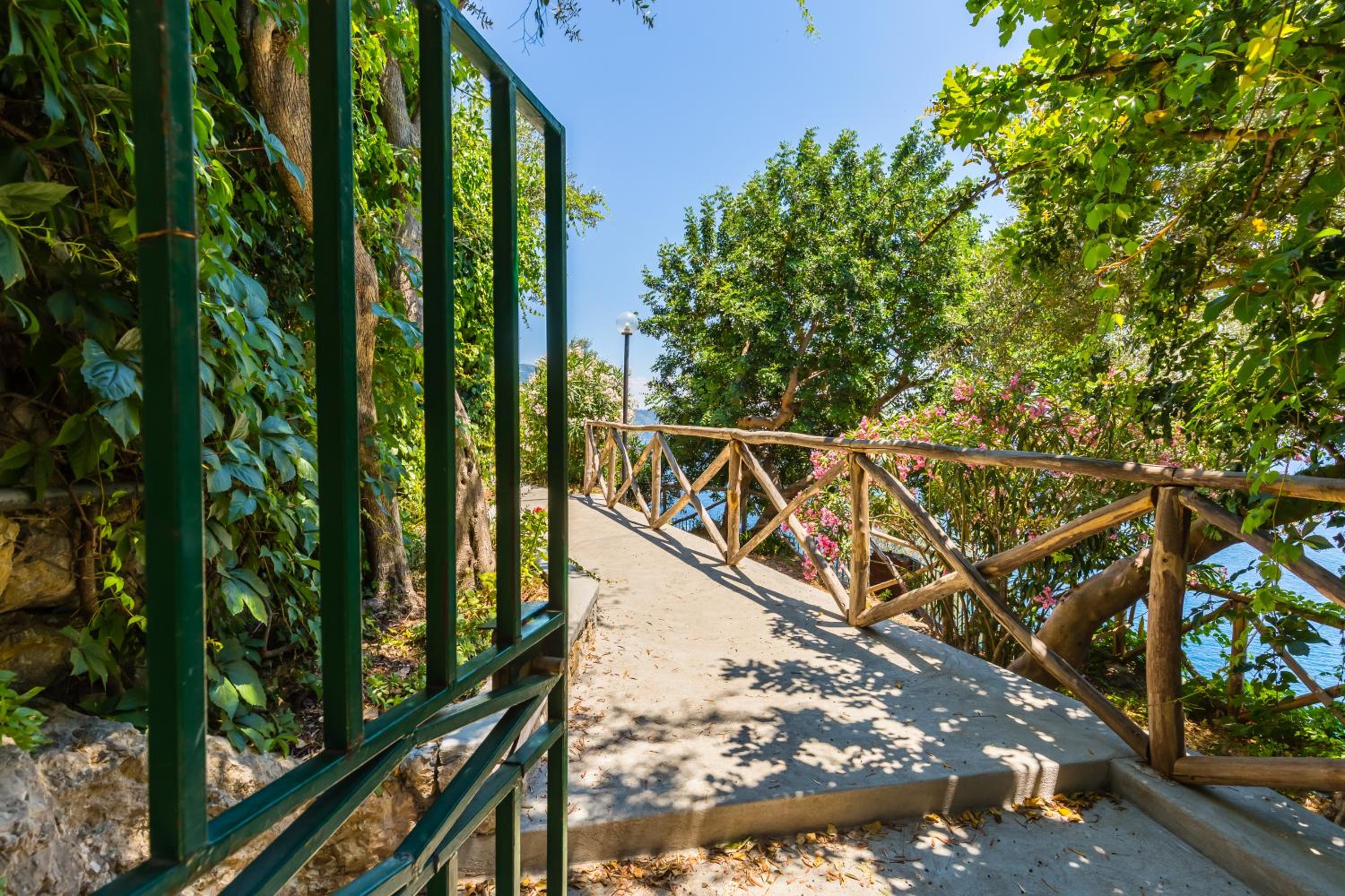 Blue Residence photo 3