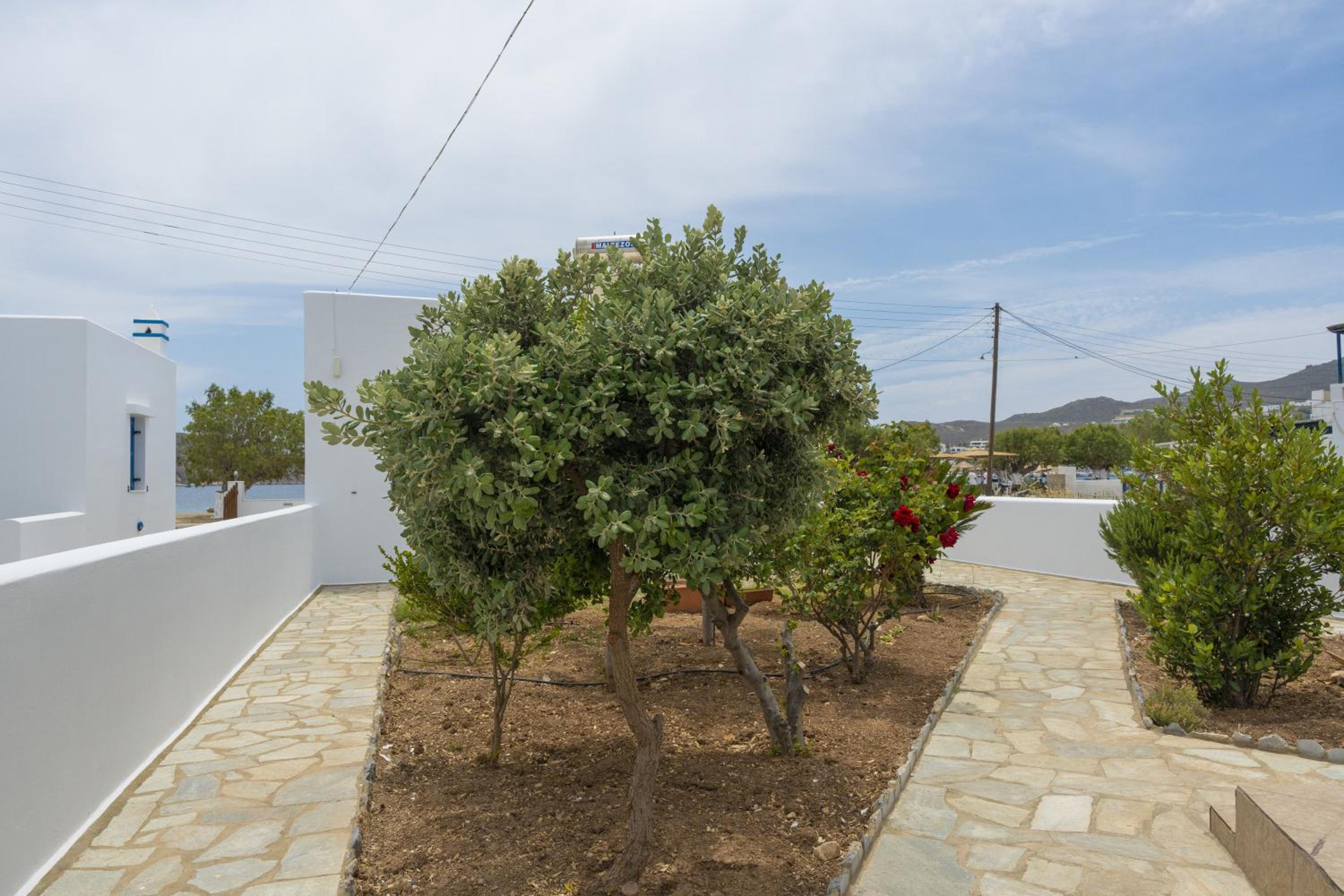 Studios Ninemia Serifos 3 view 2