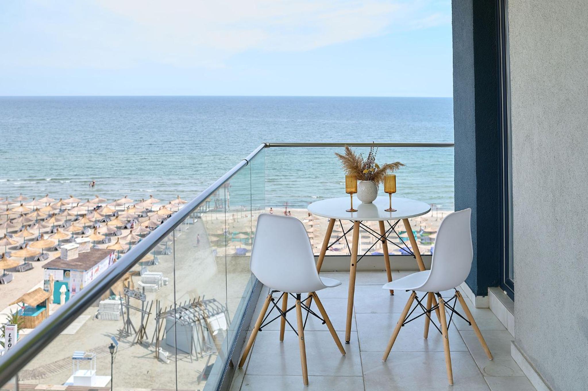 Paradise Sea View 2BD apt Spa n Pools beach resort view 3