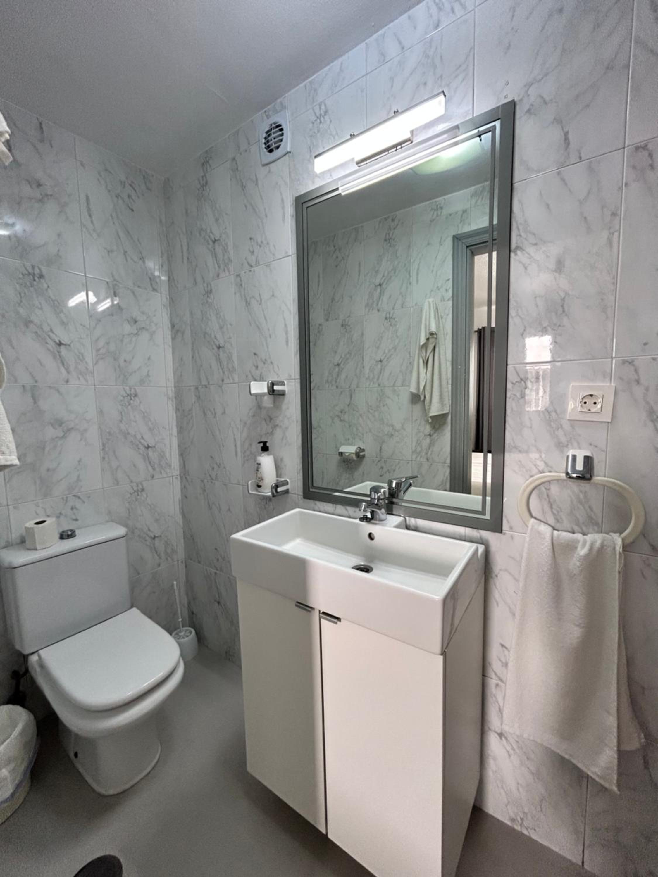Marbella Vacations - Hostal Berlin - Property Image 37