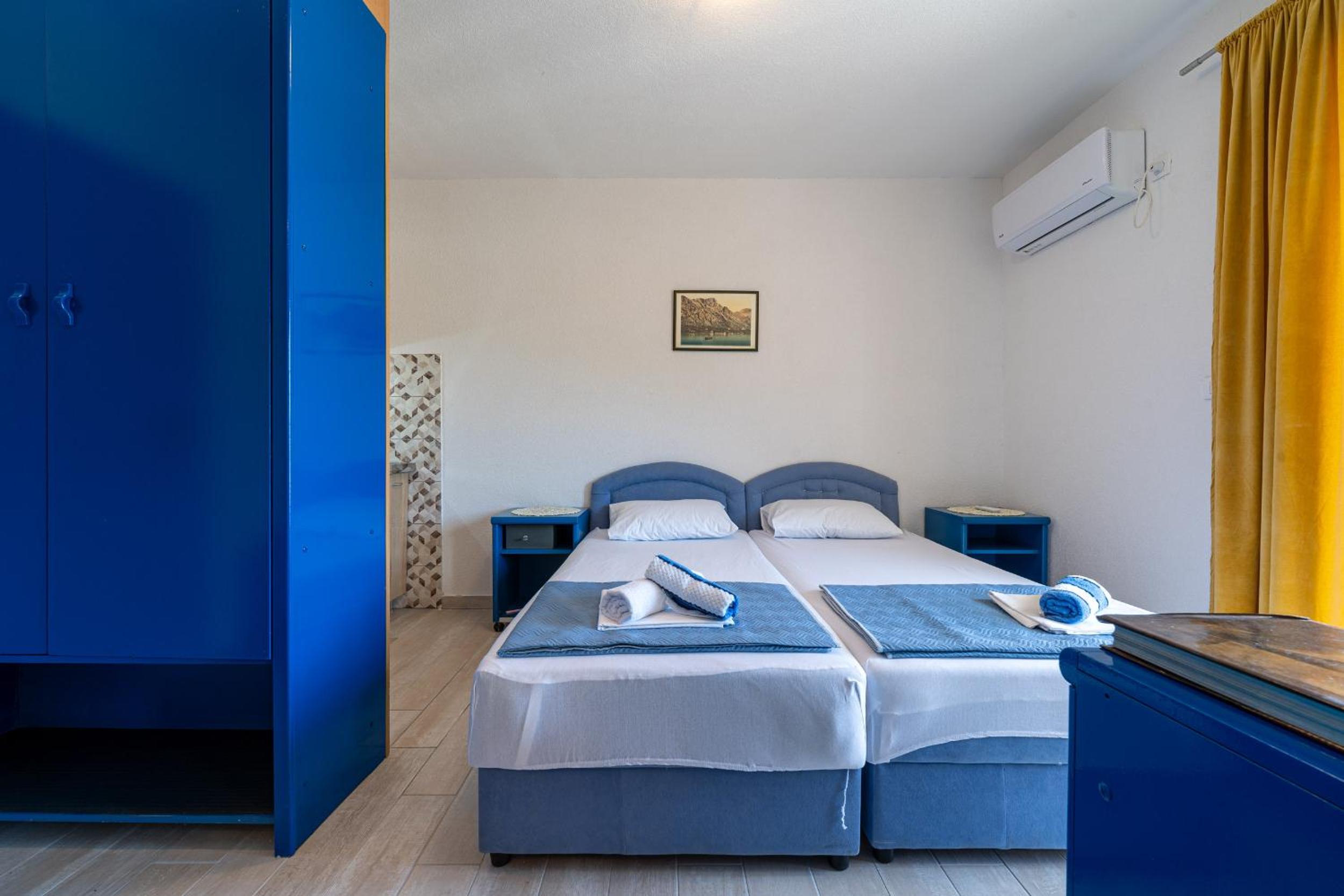 MAS Apartments