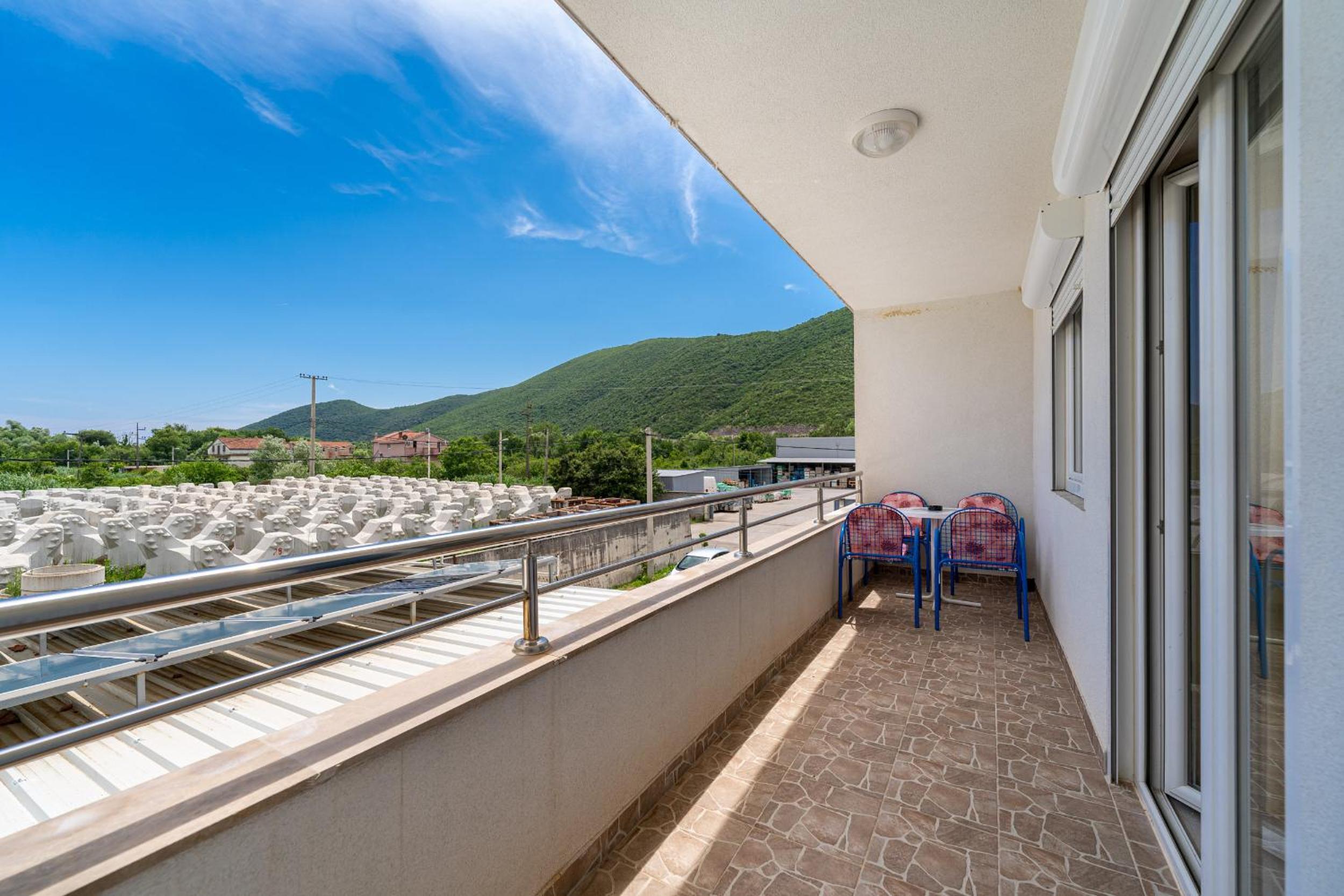 MAS Apartments