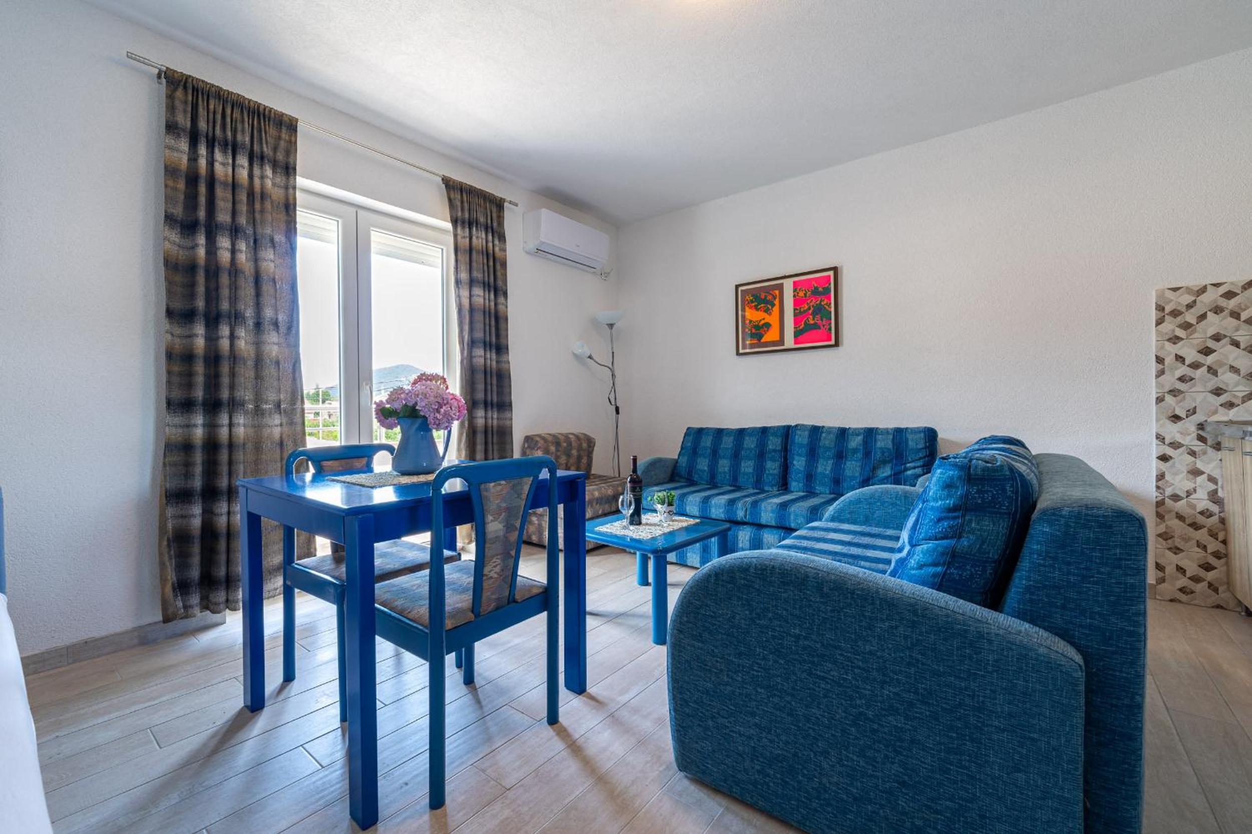 MAS Apartments