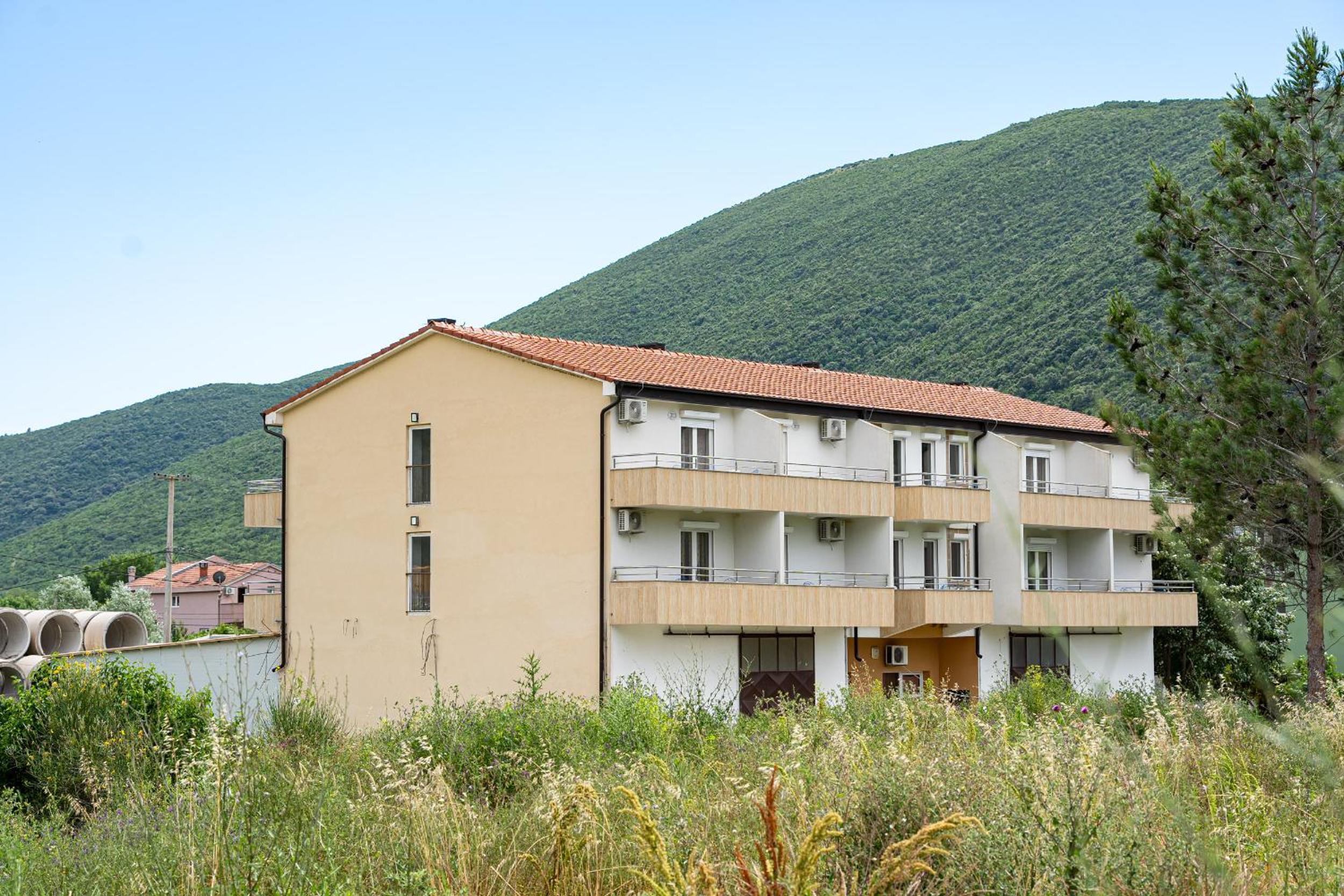MAS Apartments