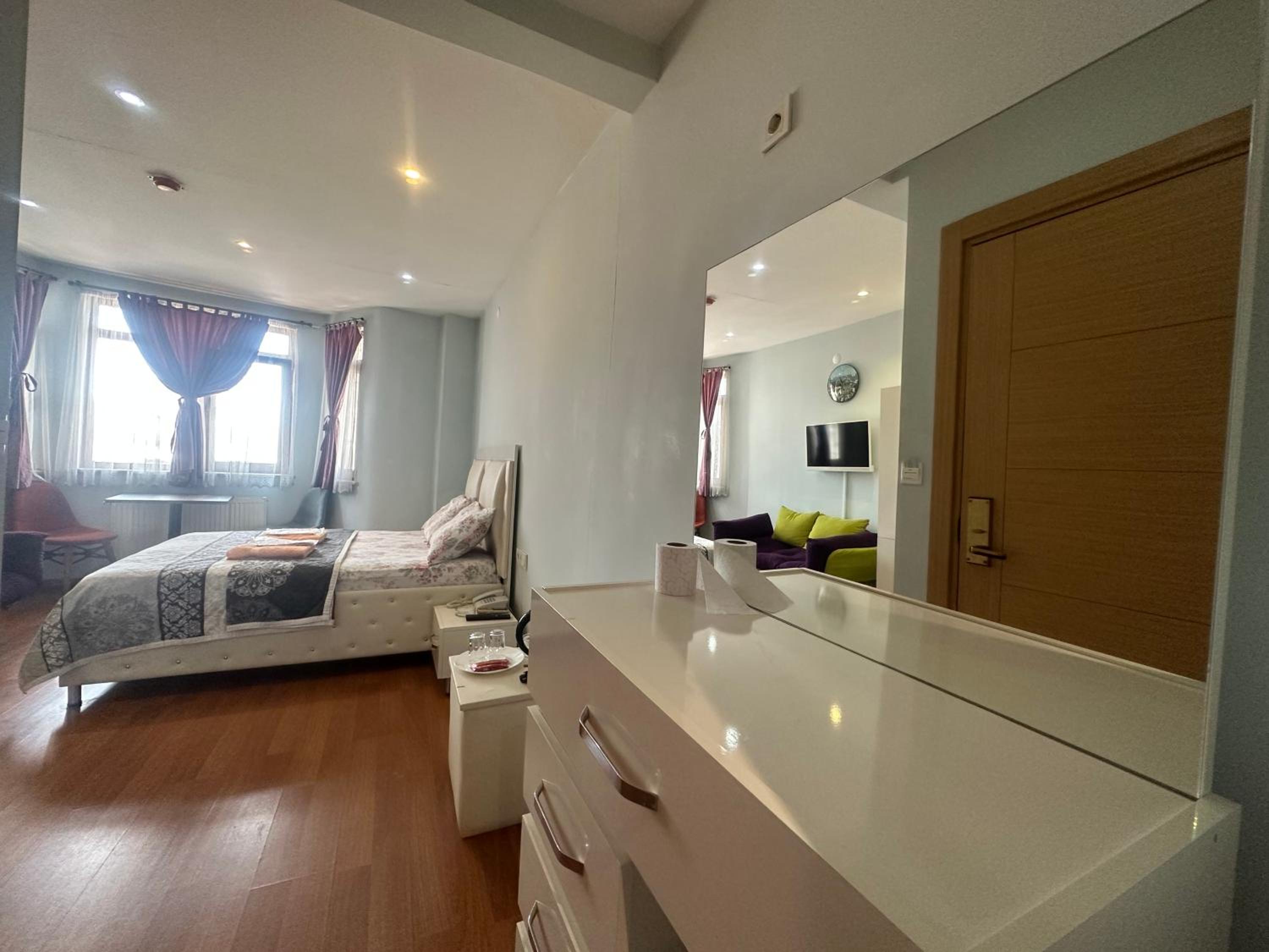 MYMOON Residence - Image 37