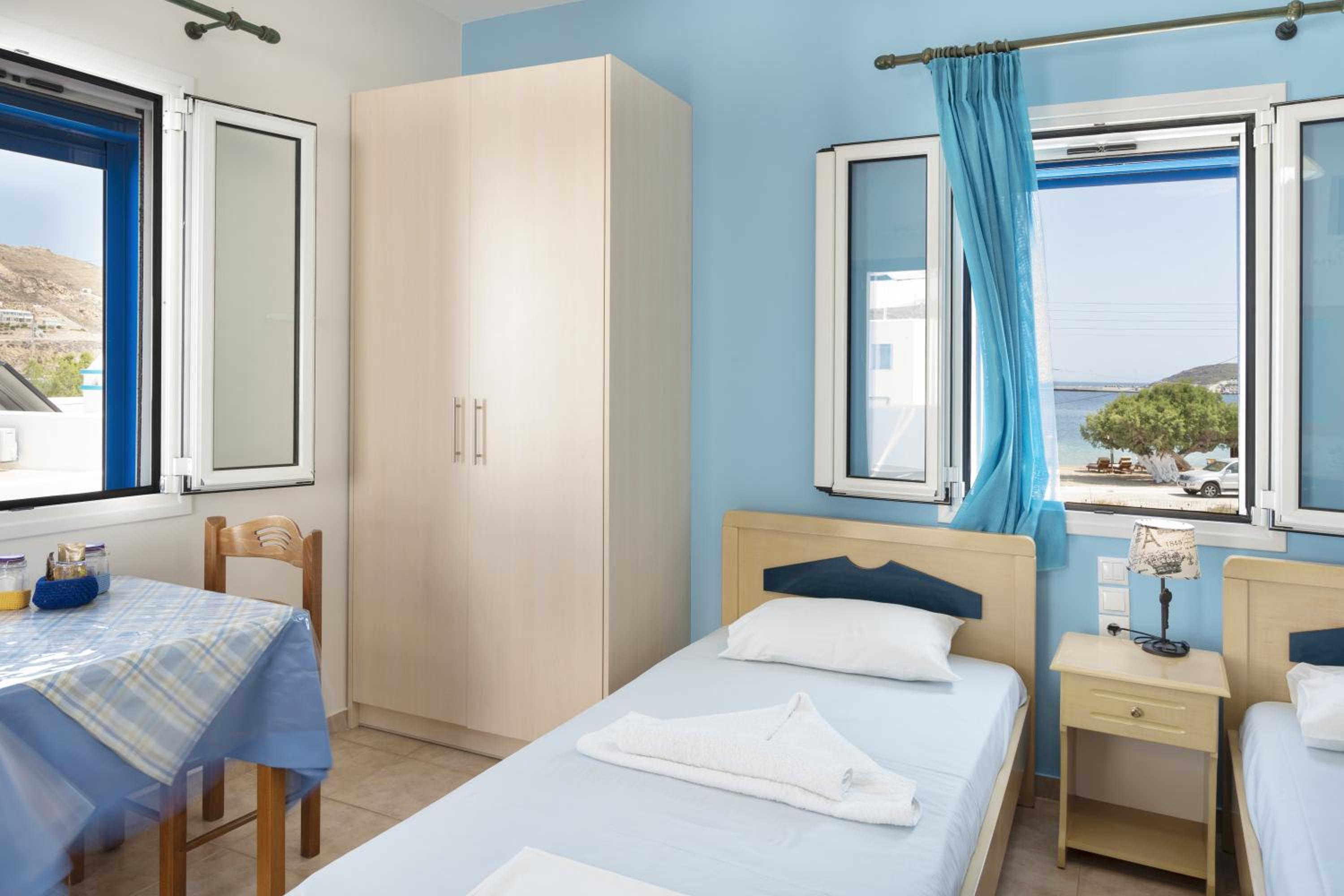 Studios Ninemia Serifos 4 view 2