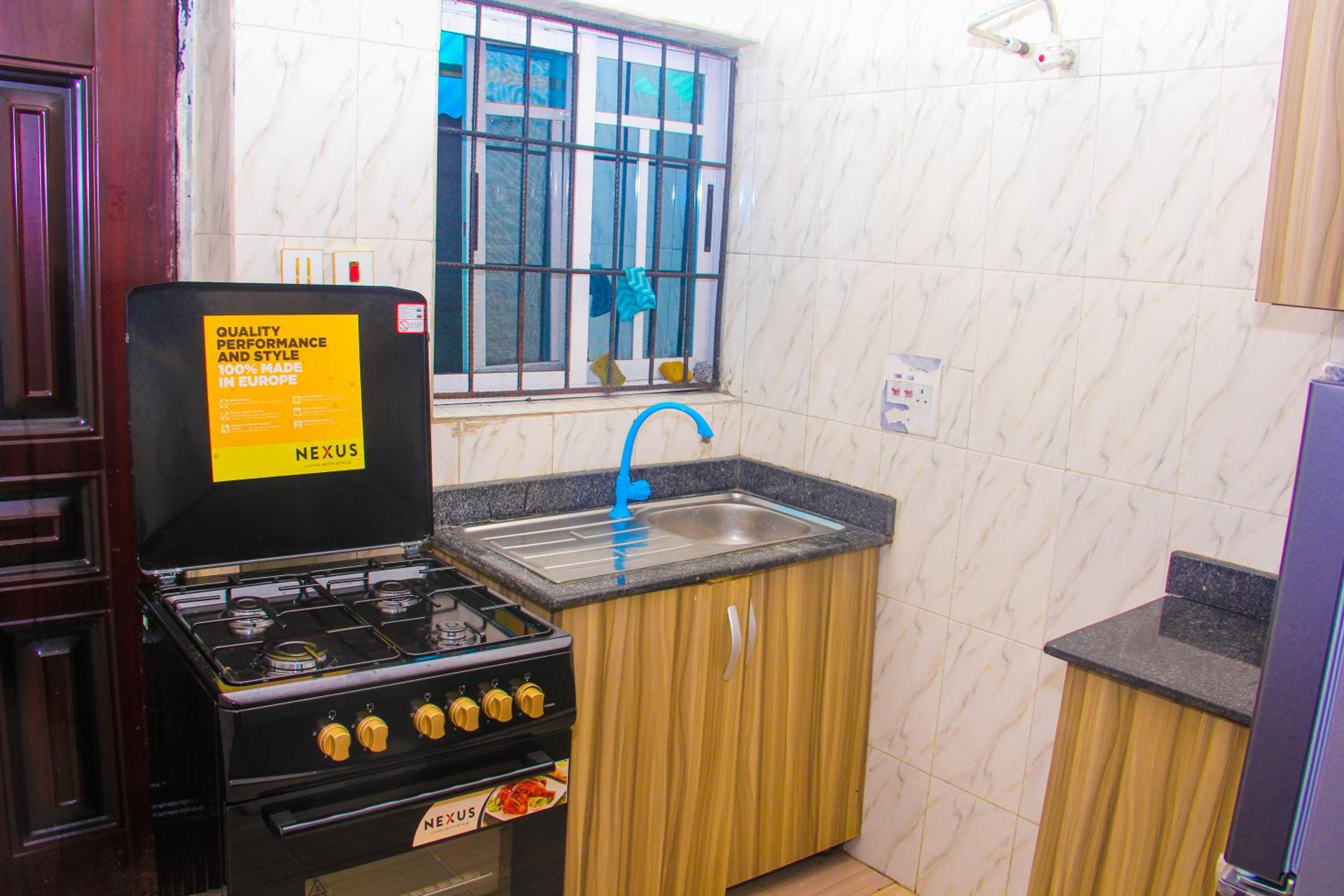 GREAT Luxury 2bedroom Duplex Apartment-FREE WIFI- -24hrs light- in Stadium Road -N80,000 view 5