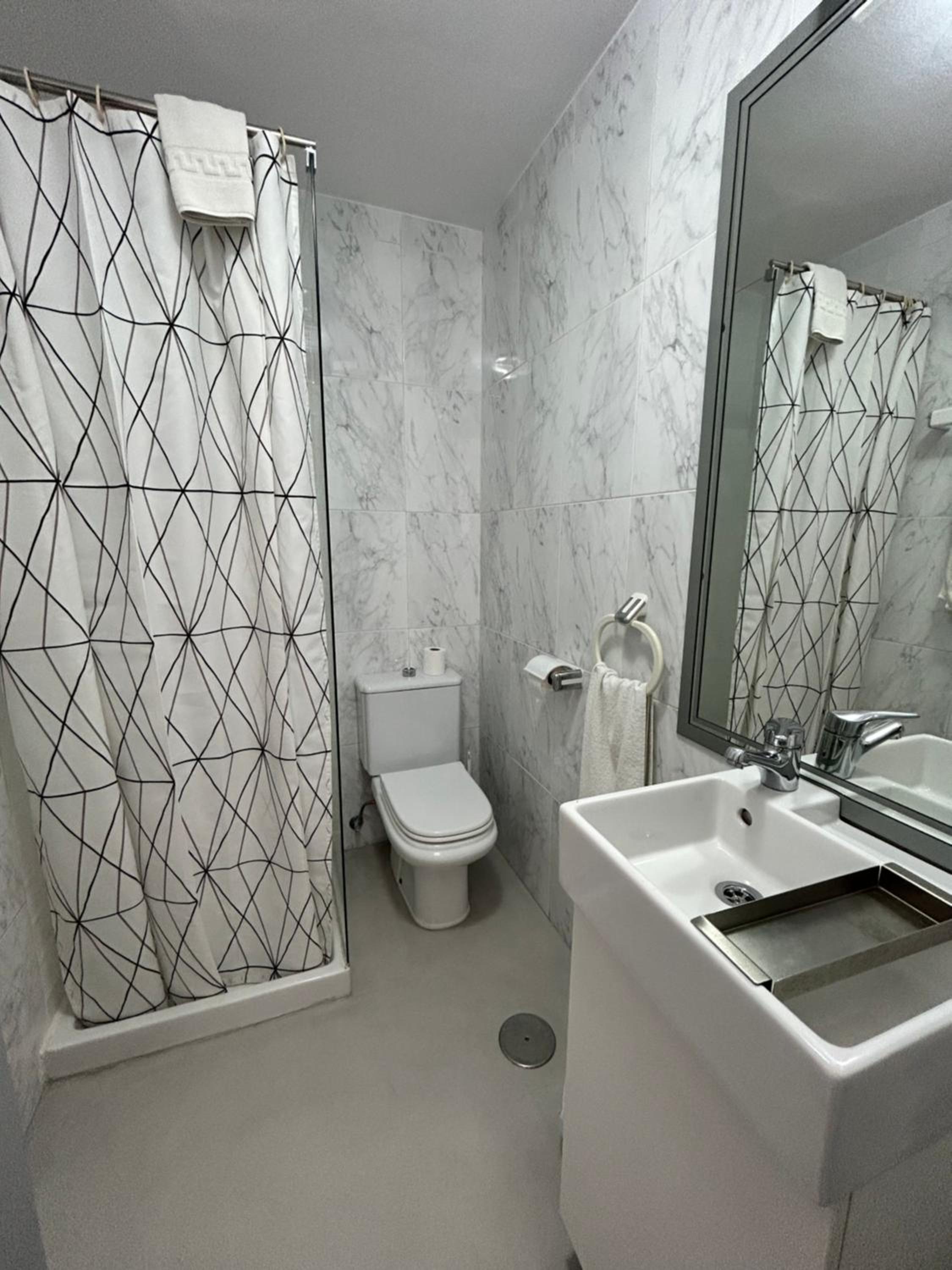 Marbella Vacations - Hostal Berlin - Property Image 33