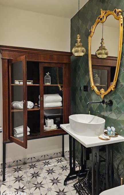 NOVI's Luxury Apartment 2