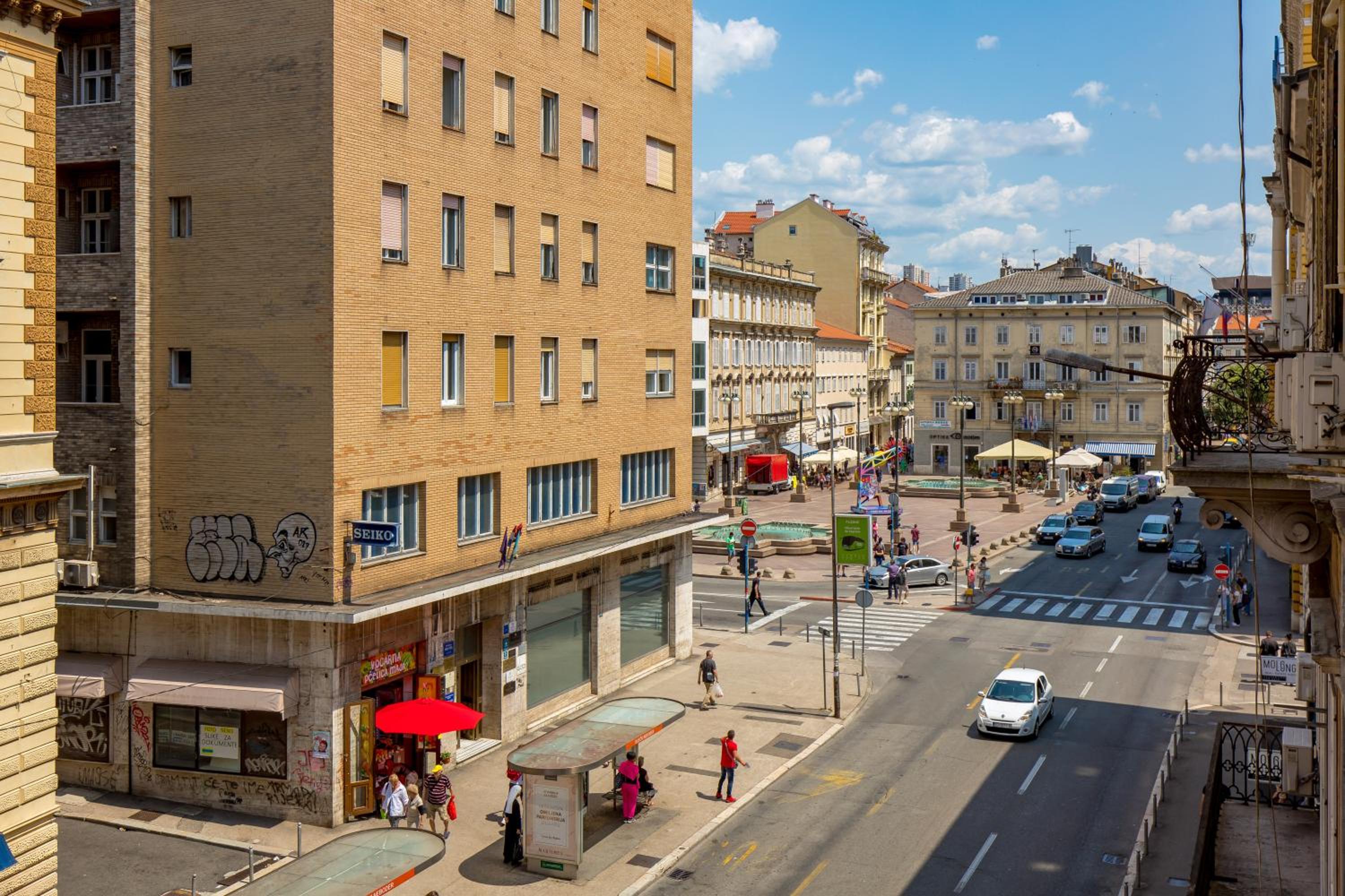 Apartment with balcony Nest In 2 view 4