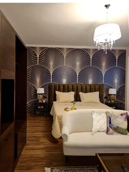 NOVI's Luxury Apartment 2