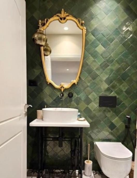 NOVI's Luxury Apartment 2
