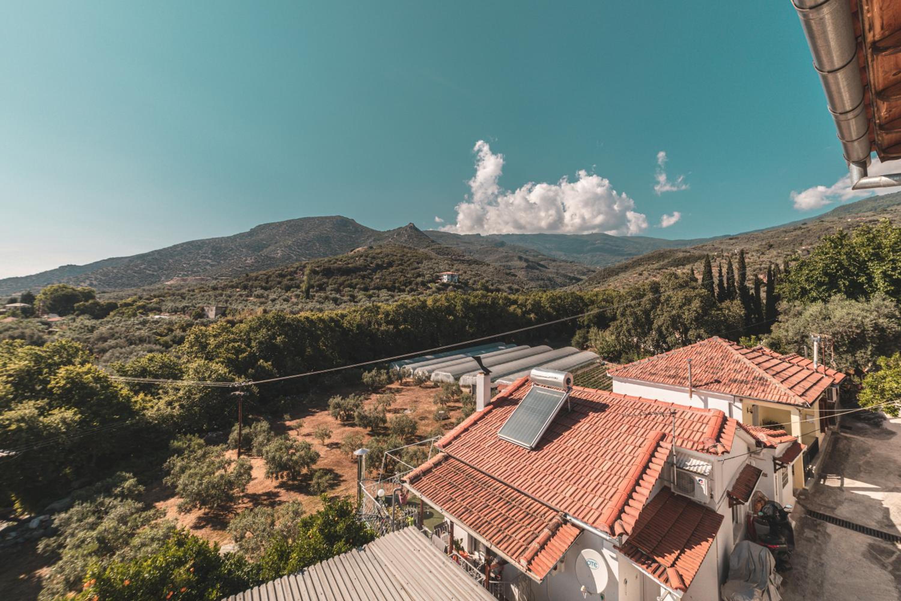 Pelion Charming Cottage, Panoramic Seaview Retreat view 5