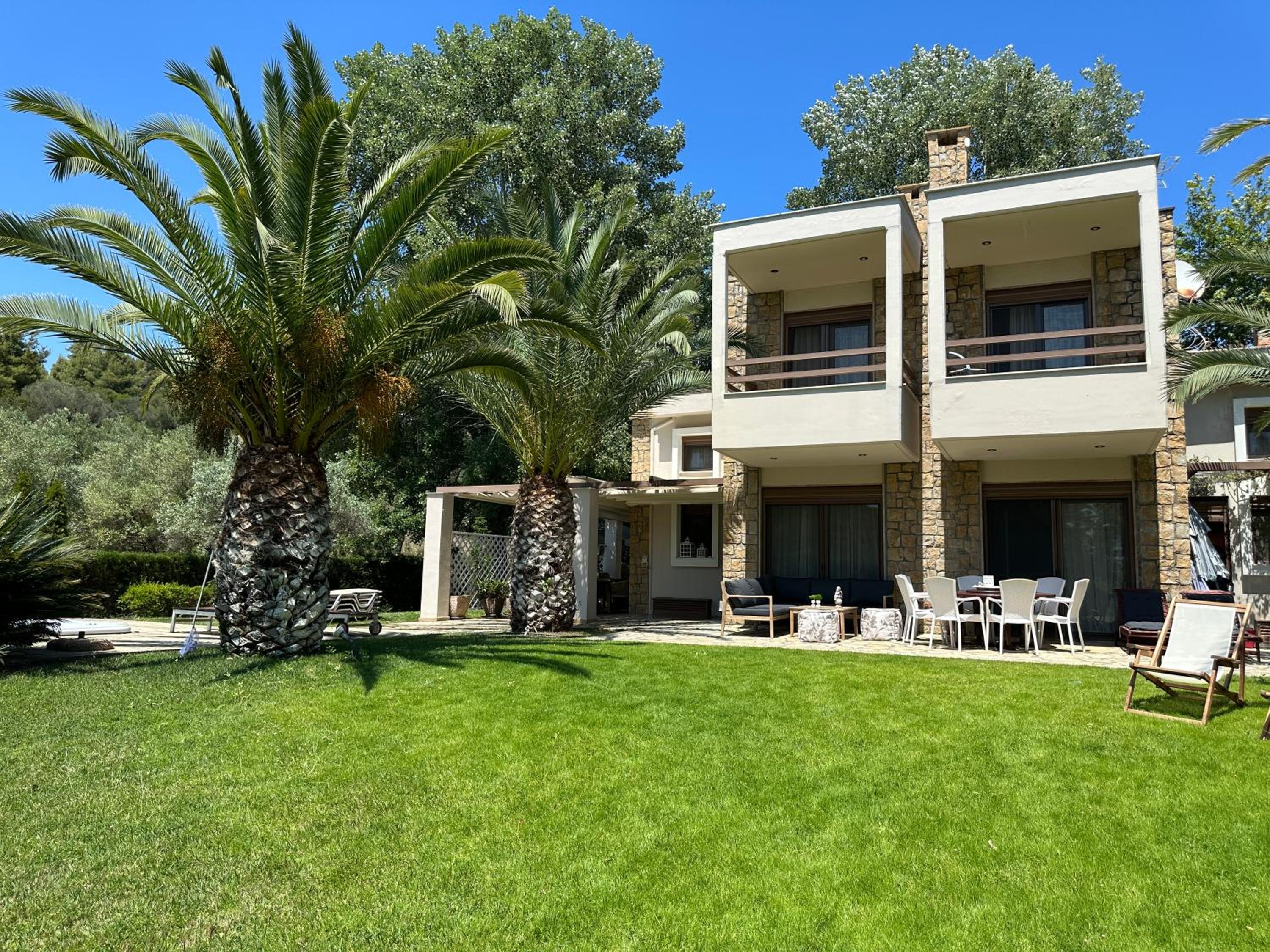 Escape to Paradise - Experience Luxury and Serenity at Villa Elina in Sithonia view 3