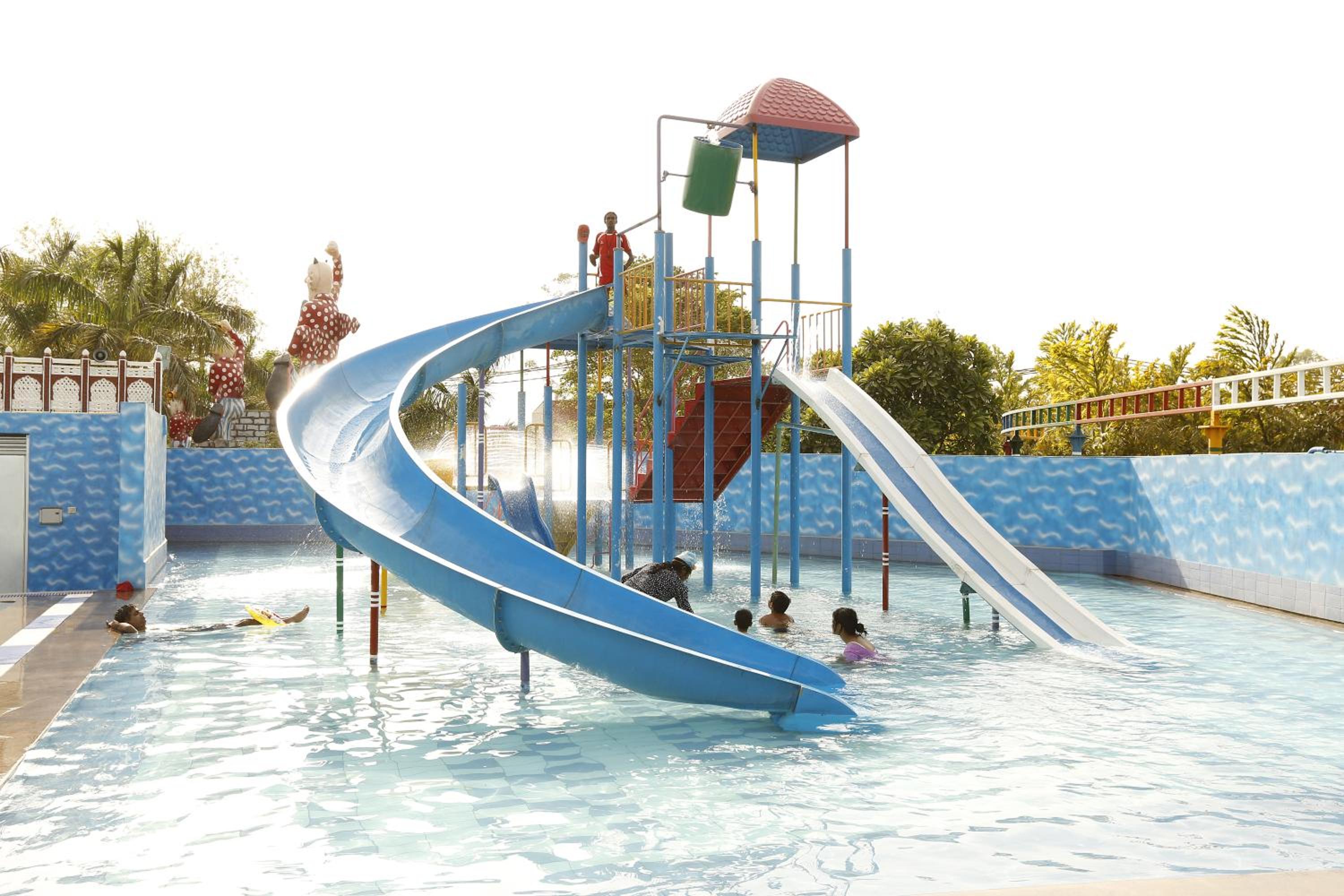 Aapno Ghar Resort & Amusement Park